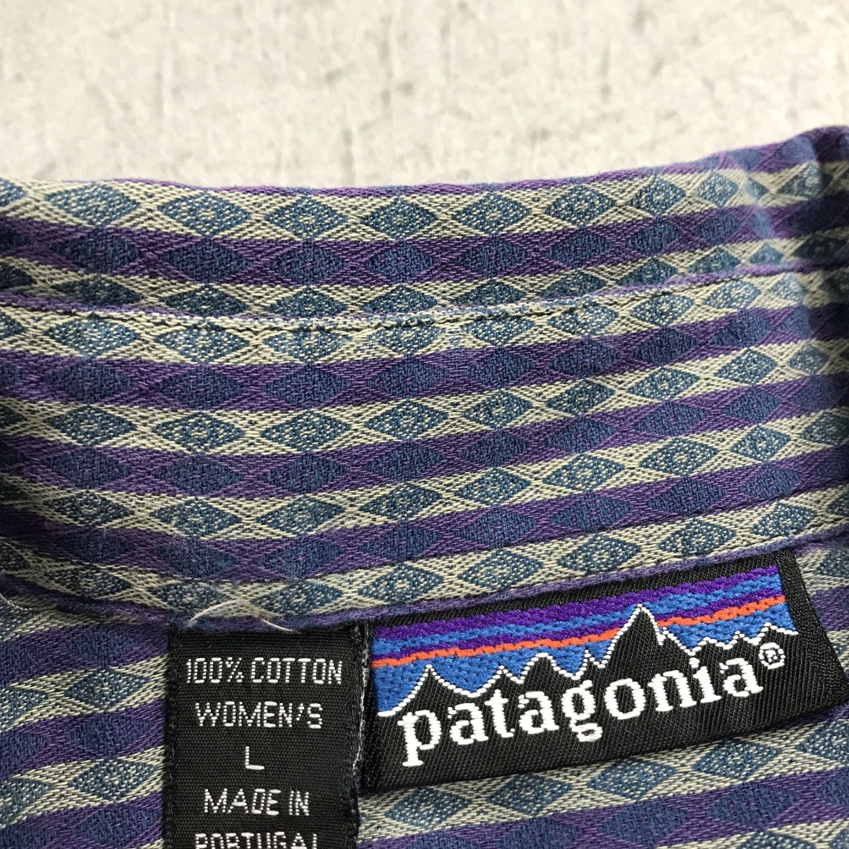 Patagonia VINTAGE Patagonia Shirt Womens Large Blue Purple Abstract Cotton Portugal 90s Size L / US 10 / IT 46 - 5 Thumbnail