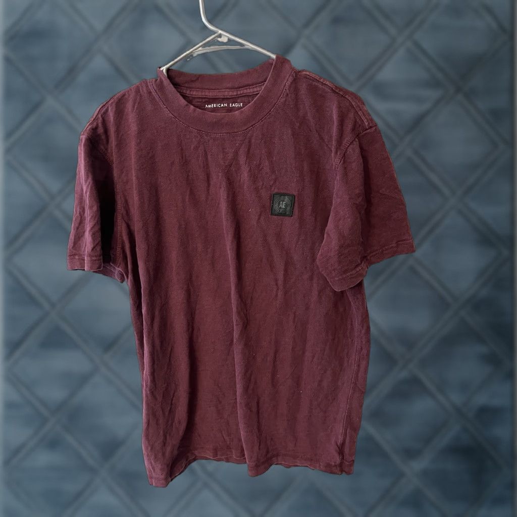 American Eagle Outfitters AMERICAN EAGLE MEN'S Super Soft Maroon Graphic T-Shirt Medium Relaxed Fit Crew Neck Logo All Seasons Size US M / EU 48-50 / 2 - 1 Thumbnail