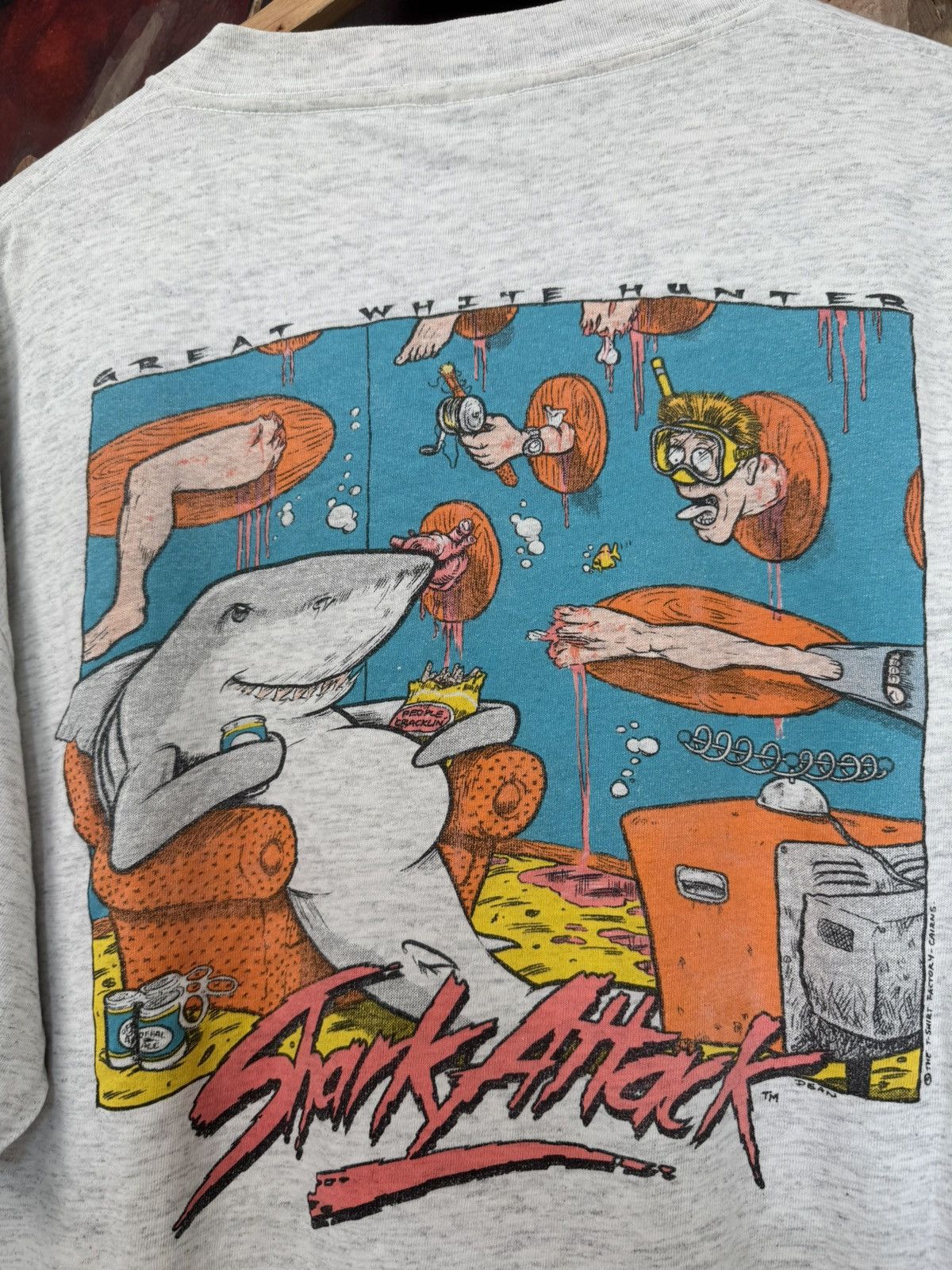 Vintage Vintage 90s Shark Attack Graphic Tshirt Oneita Death Blood Size US XL / EU 56 / 4 - 3 Thumbnail
