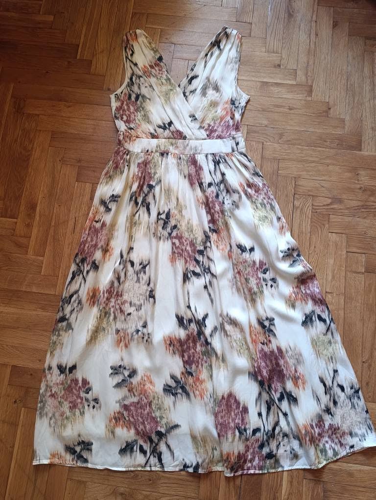 Esprit Esprit Wrap Satin Dress Floral Print 36 – Ecovero Viscose Size XS / US 0-2 / IT 36-38 - 6 Thumbnail