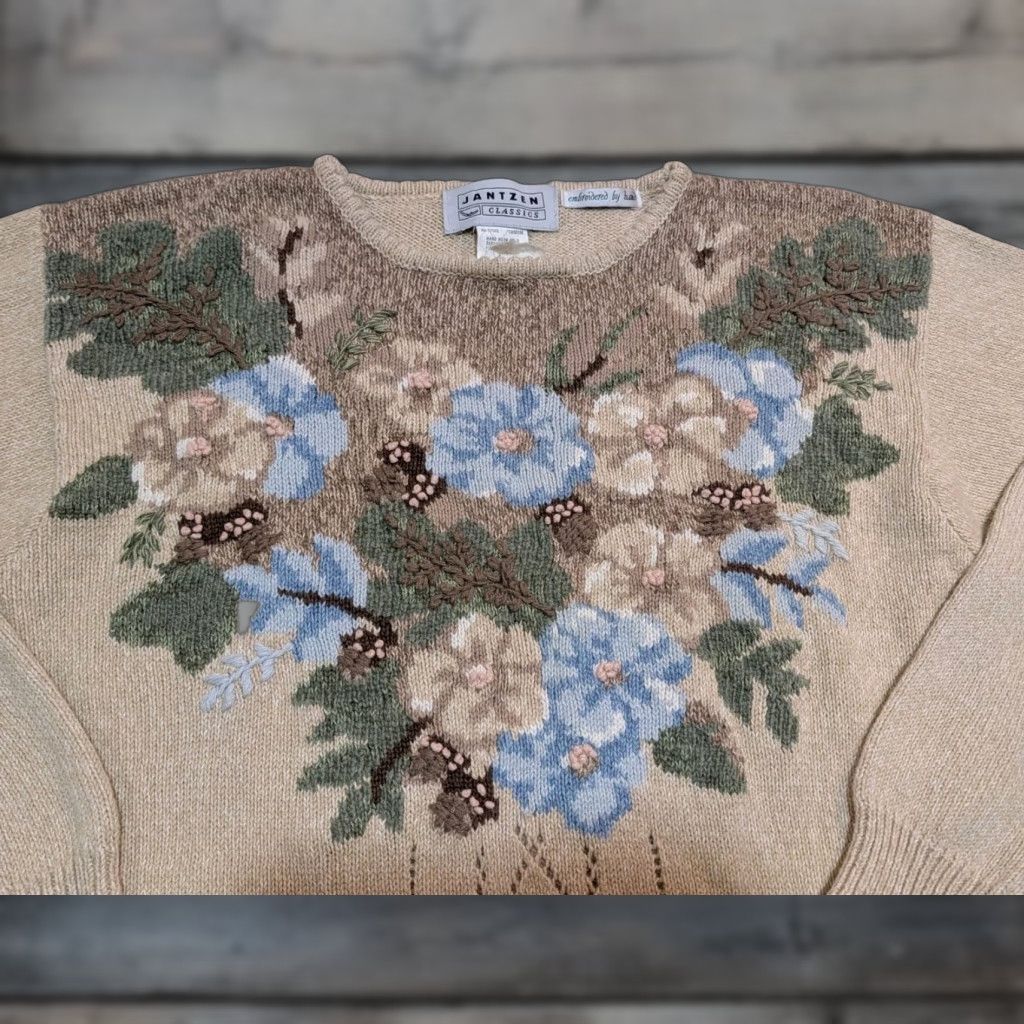 Jantzen VINTAGE Jantzen Sweater Womens M Beige Knit Crew Neck Floral Embroidered Raglan Long Sleeve Pullover Size M / US 6-8 / IT 42-44 - 1 Thumbnail