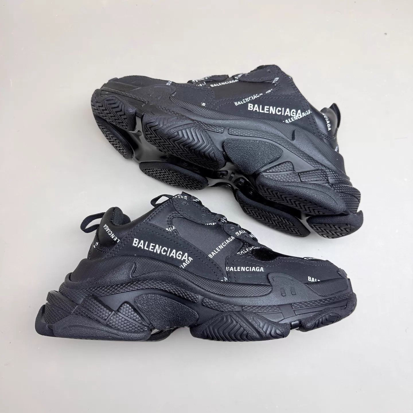Balenciaga Balenciaga Triple S Black White Allover Print 35 (New) Size US 4.5 / IT 34.5 - 4 Thumbnail