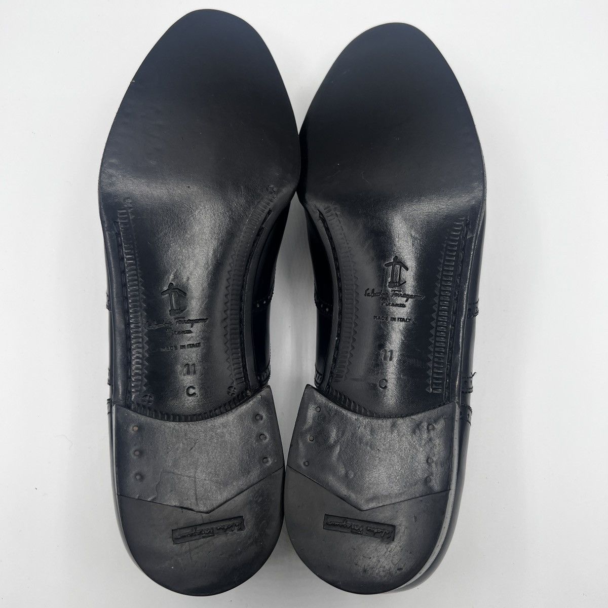 Salvatore Ferragamo Salvatore Ferragamo Oxford Wingtip Brogue Shoe 11C Size US 11 / EU 44 - 6 Thumbnail