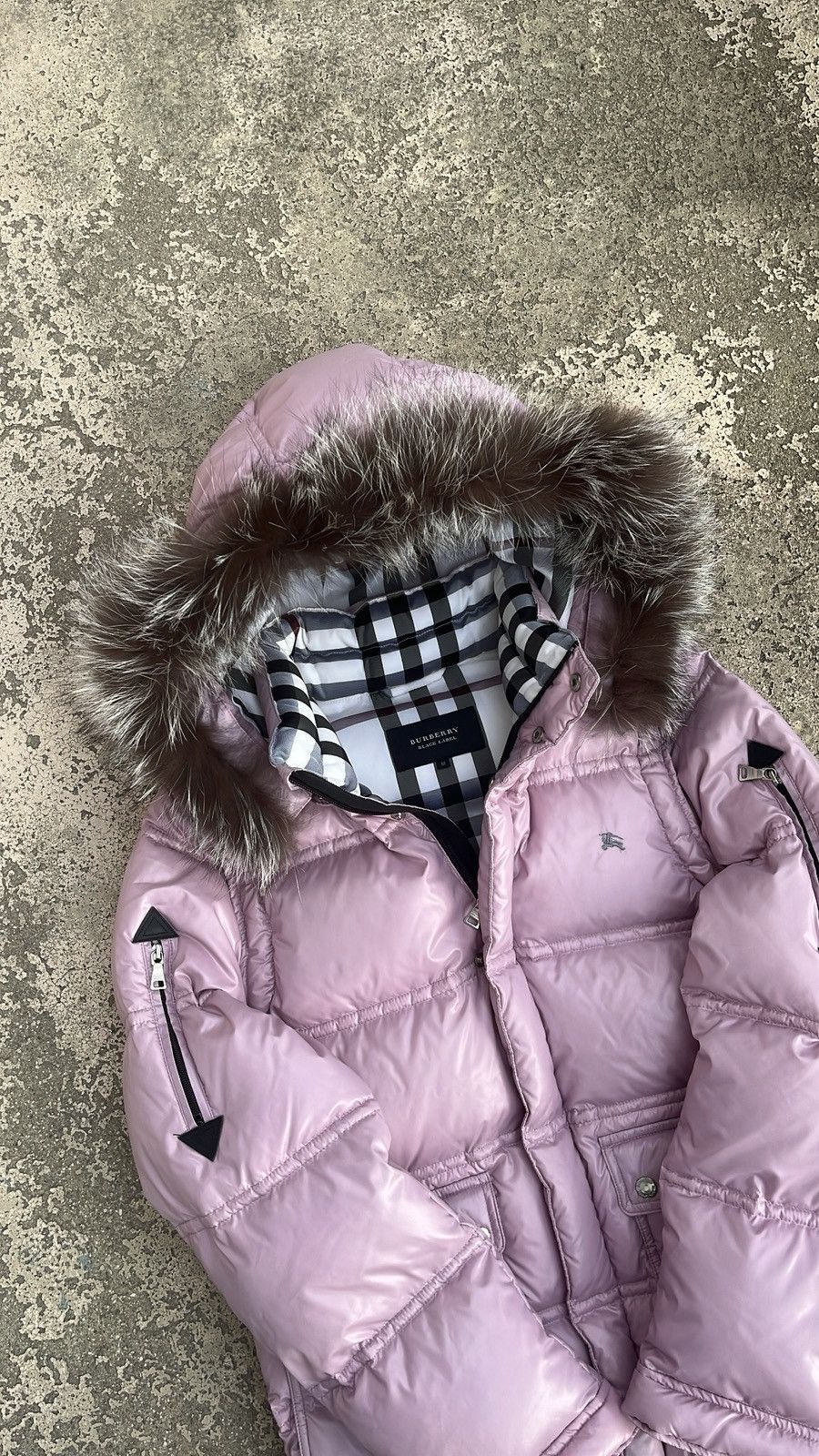 Burberry Burberry Black Label Real Fur Jacket Glossy Pink Size US M / EU 48-50 / 2 - 2 Thumbnail