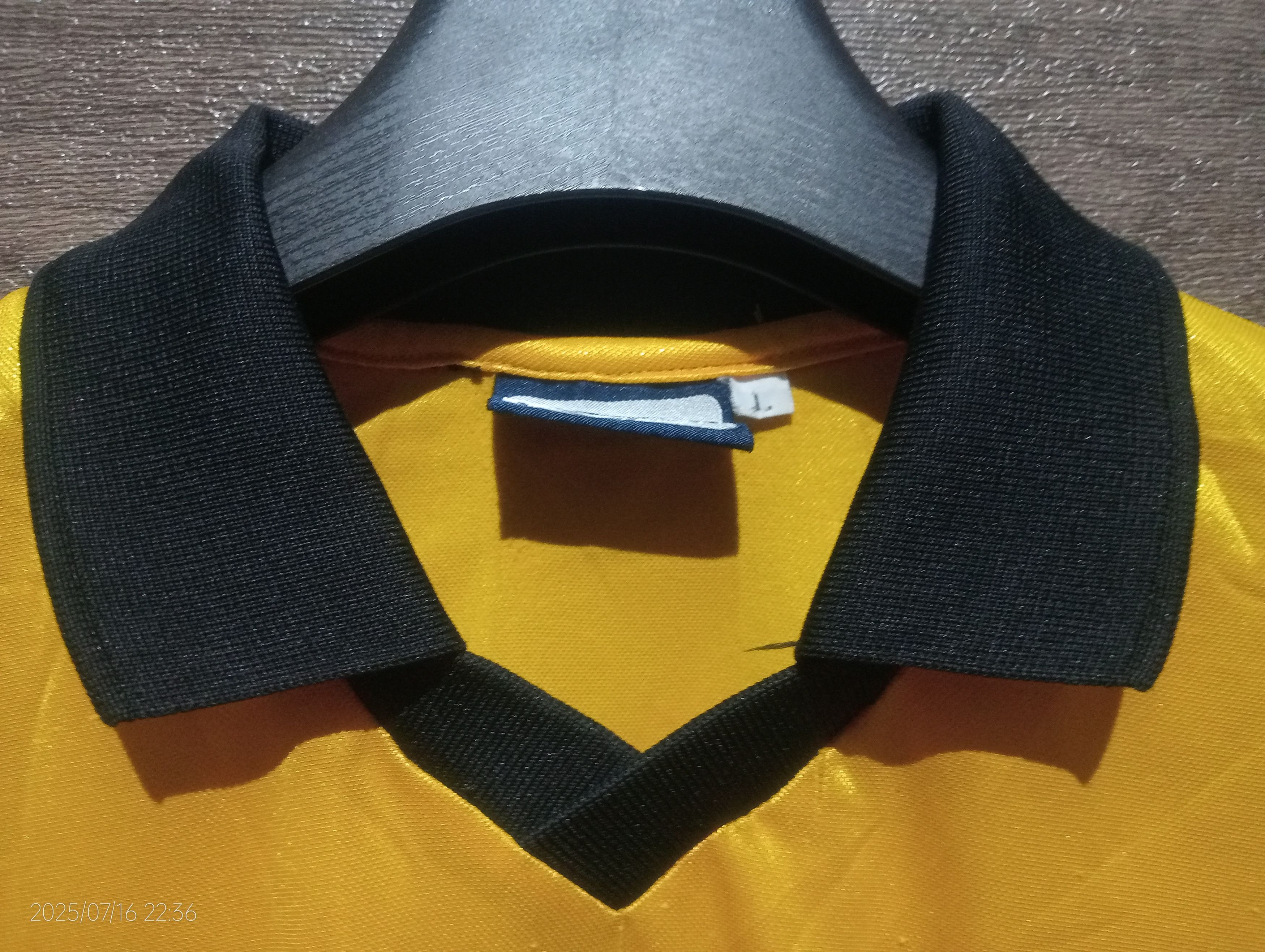 Vintage '90s Umbro Referee Double Pocket Jersey Very Rare