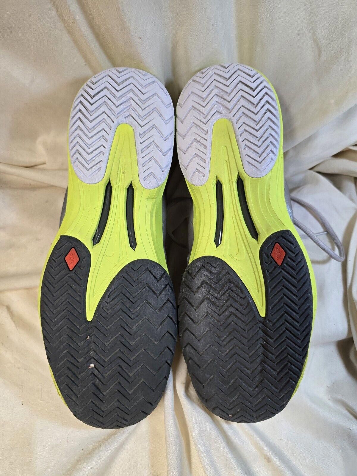 Nike Nike Tennis Lunar Ballistec (VOLT) Sz 9M/10.5W Size US 9 / EU 42 - 4 Thumbnail