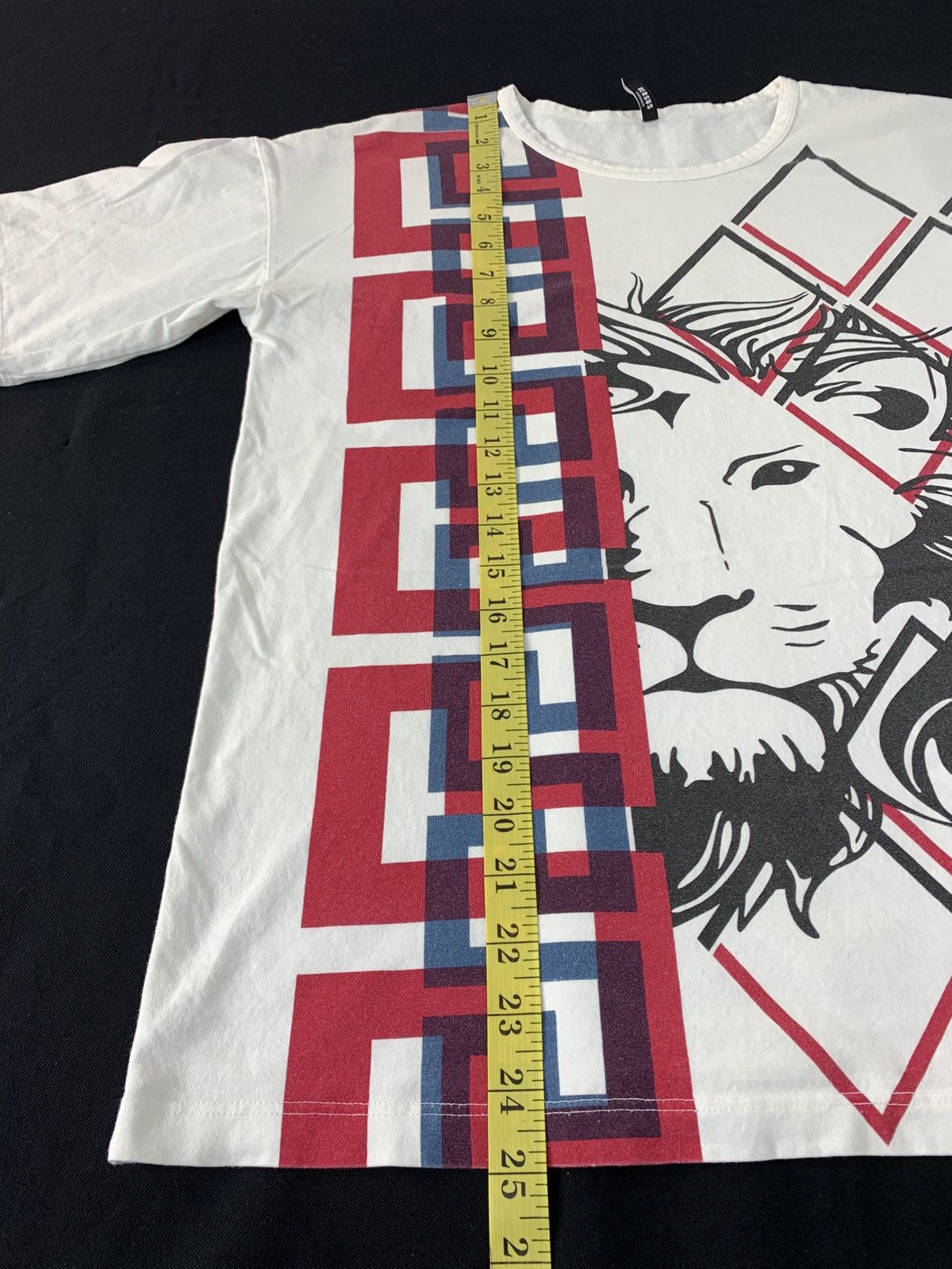 Versus Versace Gianni Versace Lion Face Geometric Graphic Screen Tshirt Size US M / EU 48-50 / 2 - 10 Thumbnail