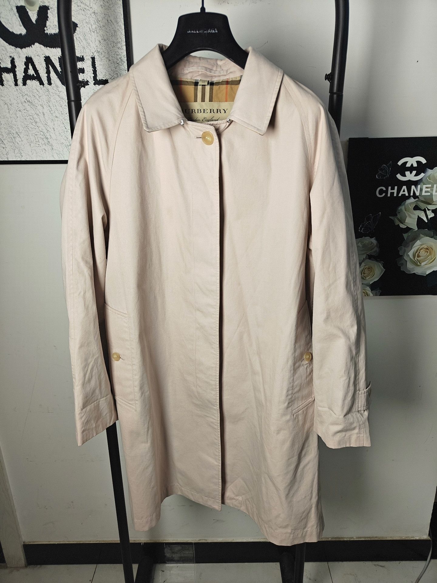 Burberry Burberry Plaid White Coat L Women Size L / US 10 / IT 46 - 1 Thumbnail