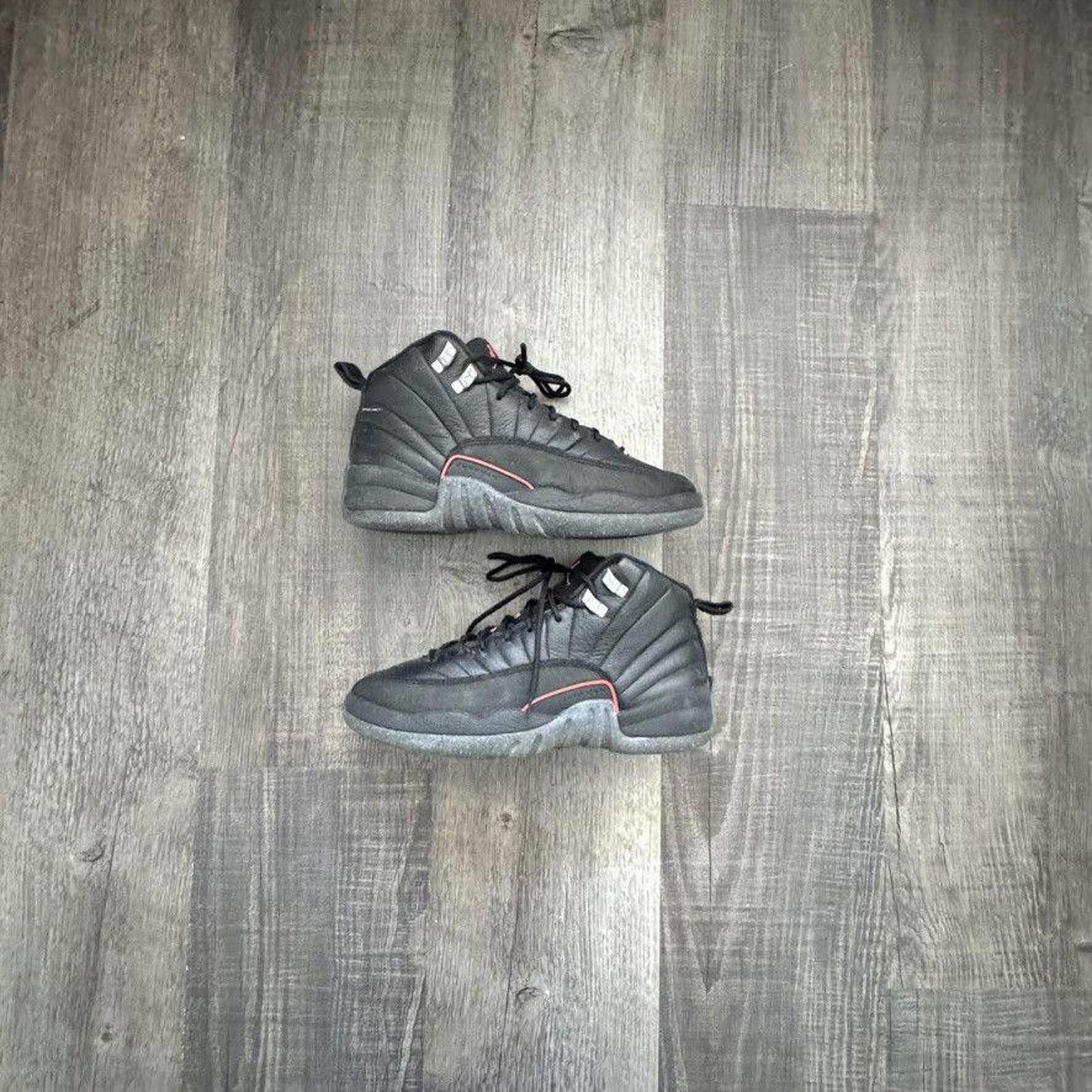 Nike NIKE • JORDAN 12 GS "Retro Utility" (6M) Size US 6 / EU 39 - 1 Thumbnail