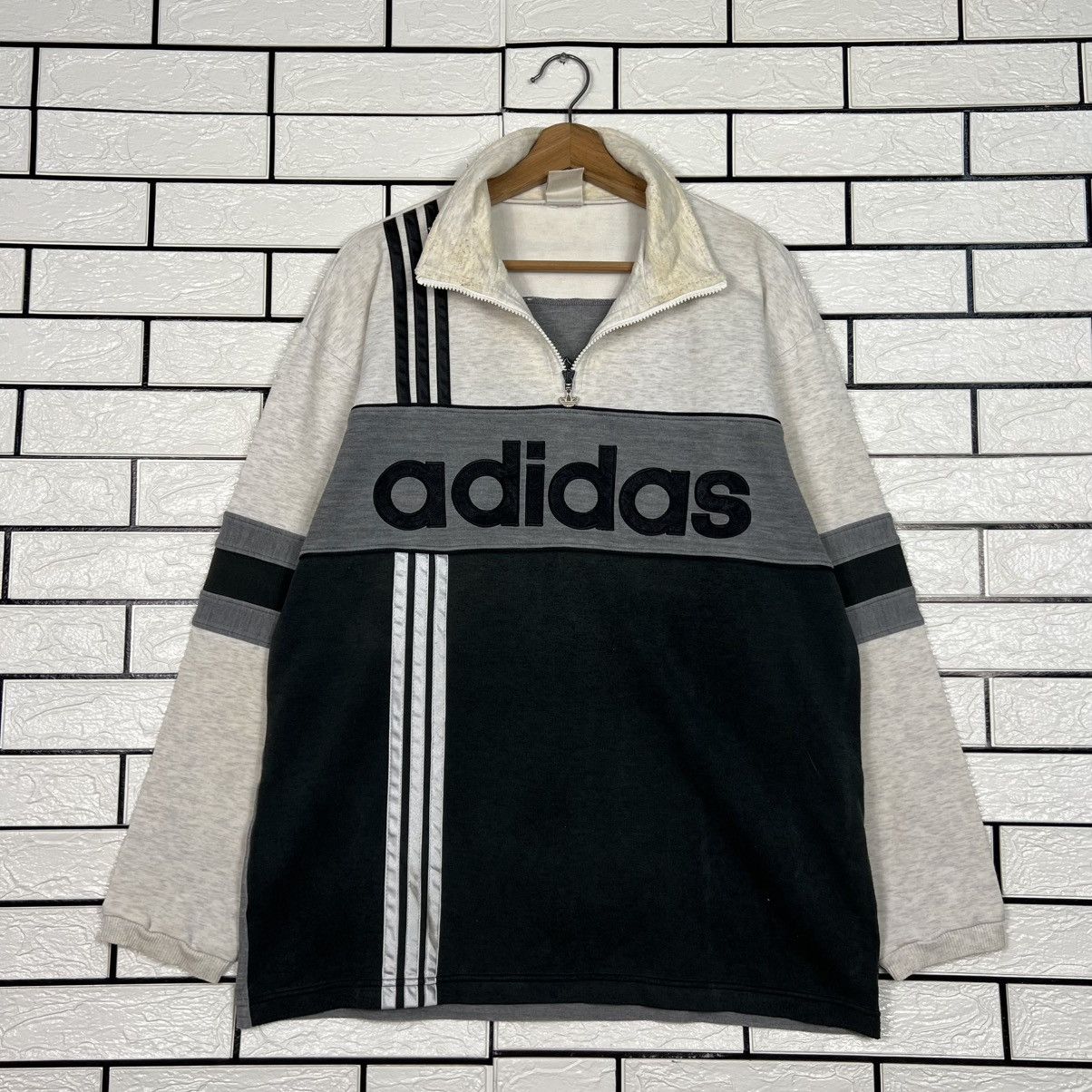 Adidas Vintage ADIDAS Big Logo Half Zipper Sweater #4028-C183 Size US L / EU 52-54 / 3 - 8 Thumbnail