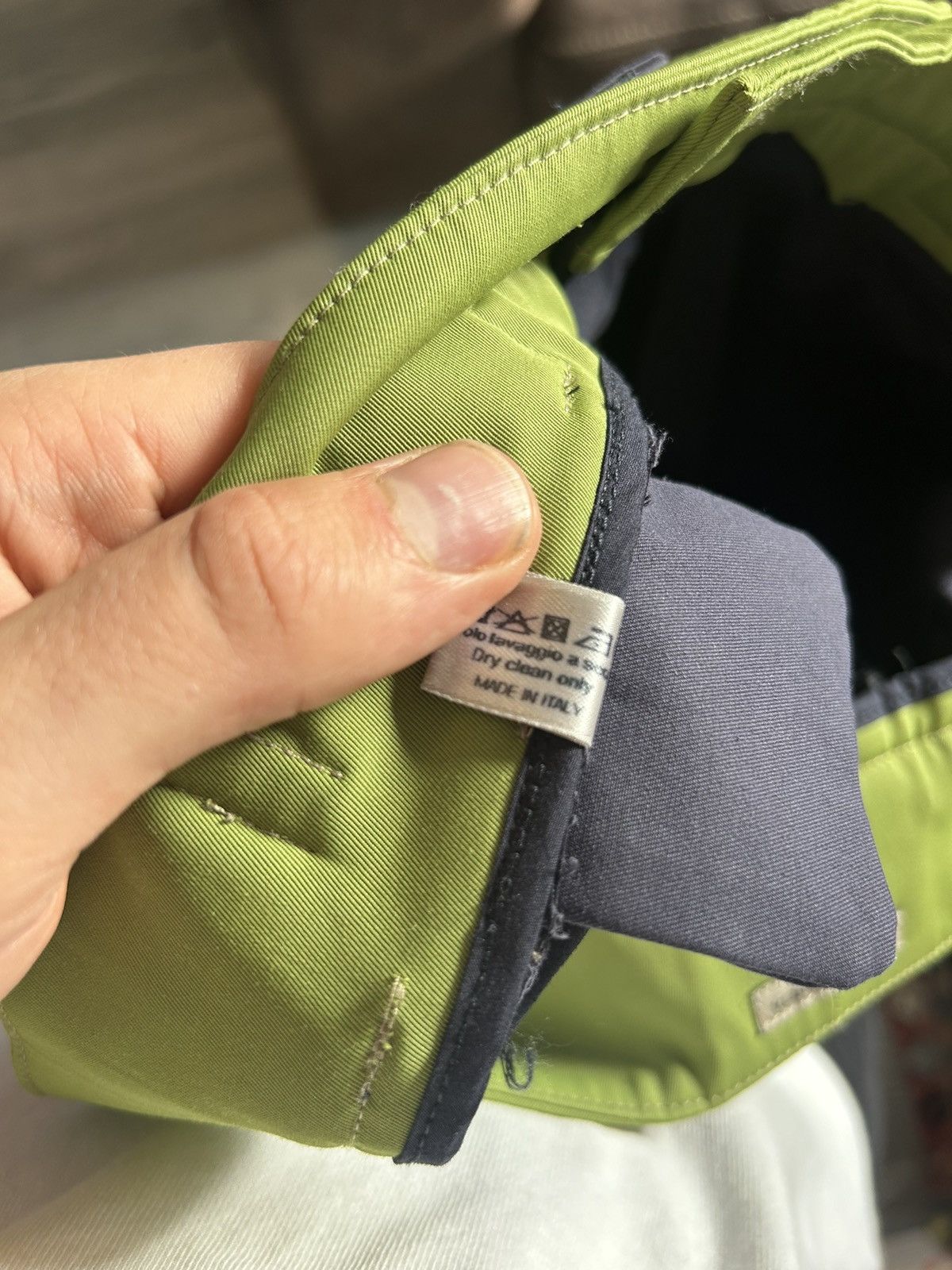 Bottega Veneta Bottega Veneta Navy Pants with Green Waistband – Size 48 Size US 32 / EU 48 - 16 Thumbnail