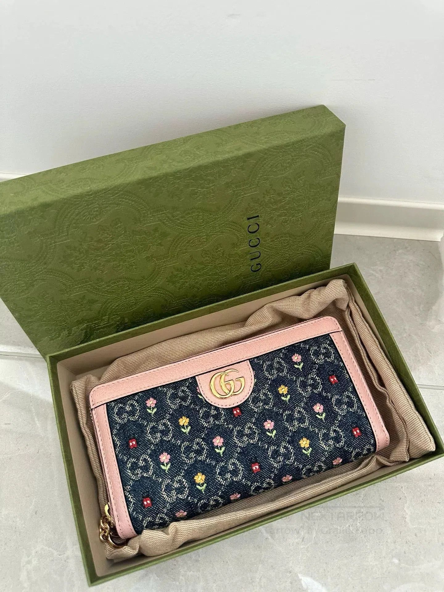 Gucci Gucci Leather Denim Long Wallet Clutch. Size ONE SIZE - 8 Thumbnail
