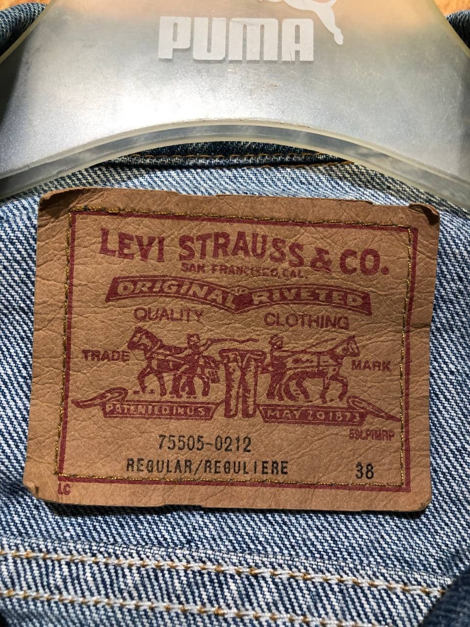 Levi's Vintage Levi's Denim Blue Jean Trucker Jacket Size XS / US 0-2 / IT 36-38 - 2 Thumbnail