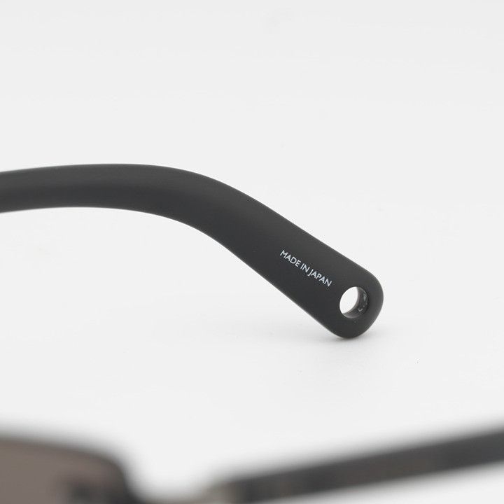 Jacquemus Jacquemus MIRADA JAC/69 C1 Sunglasses Matte Grey Shield Size ONE SIZE - 8 Thumbnail