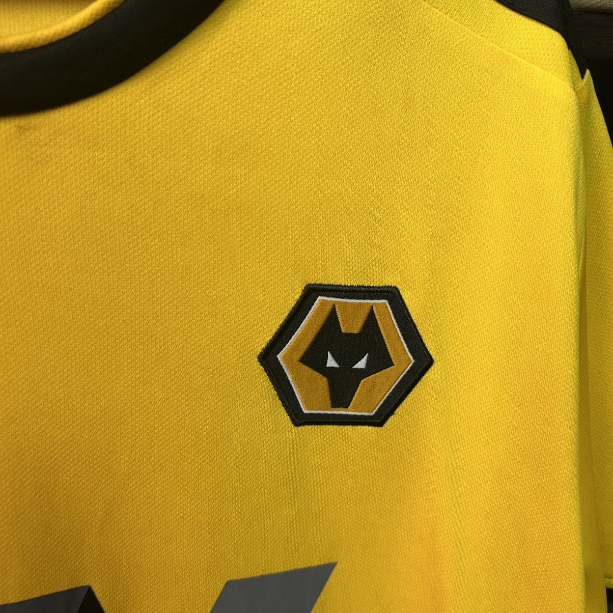 Adidas Mens Adidas Wolverhampton 2019 Home Soccer jersey size L Size US L / EU 52-54 / 3 - 4 Thumbnail