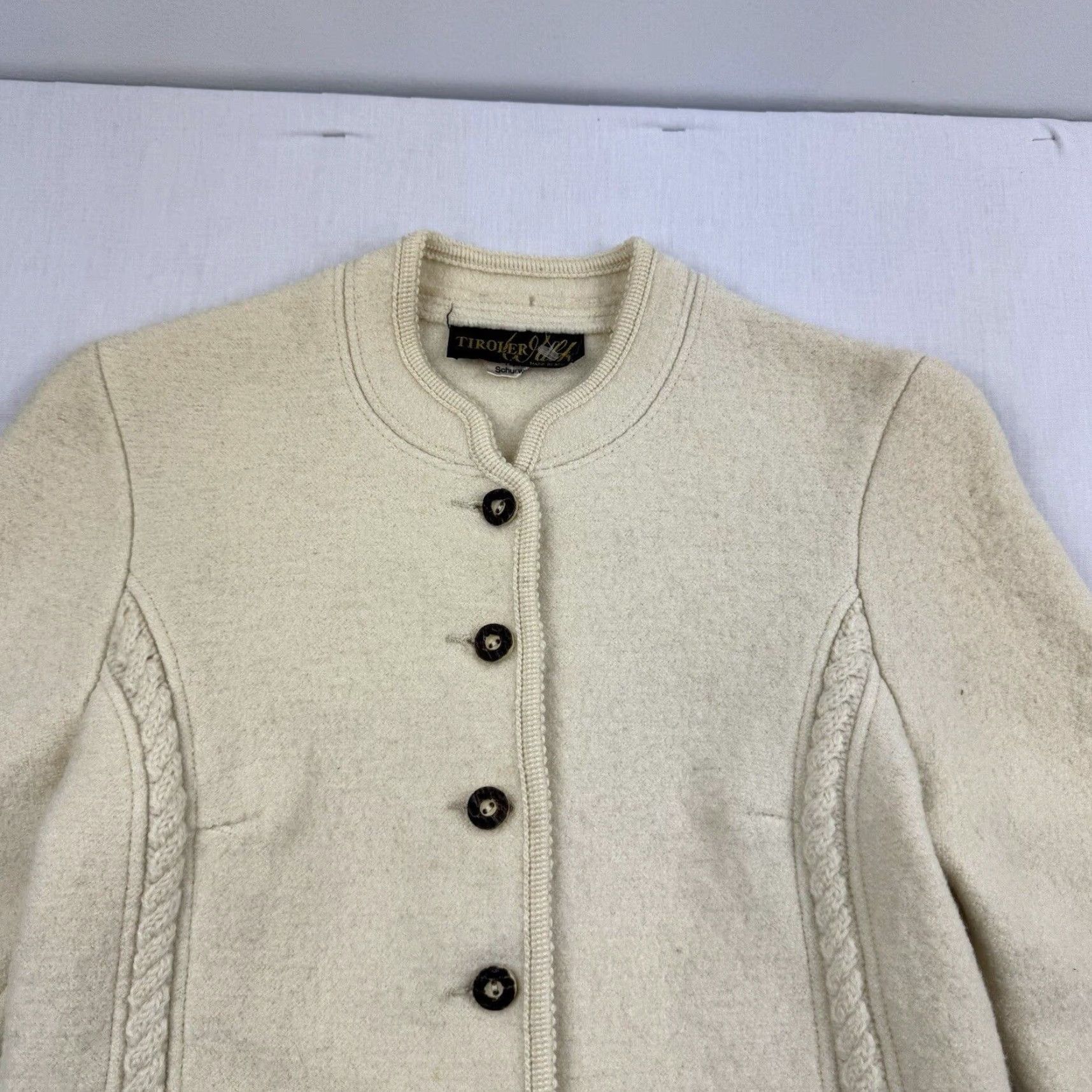 Vintage VINTAGE Tiroler Walk Cardigan Sweater Womens S Ivory Button 1960s Classic 70s 60s Knit Men? Women? Size S / US 4 / IT 40 - 2 Thumbnail