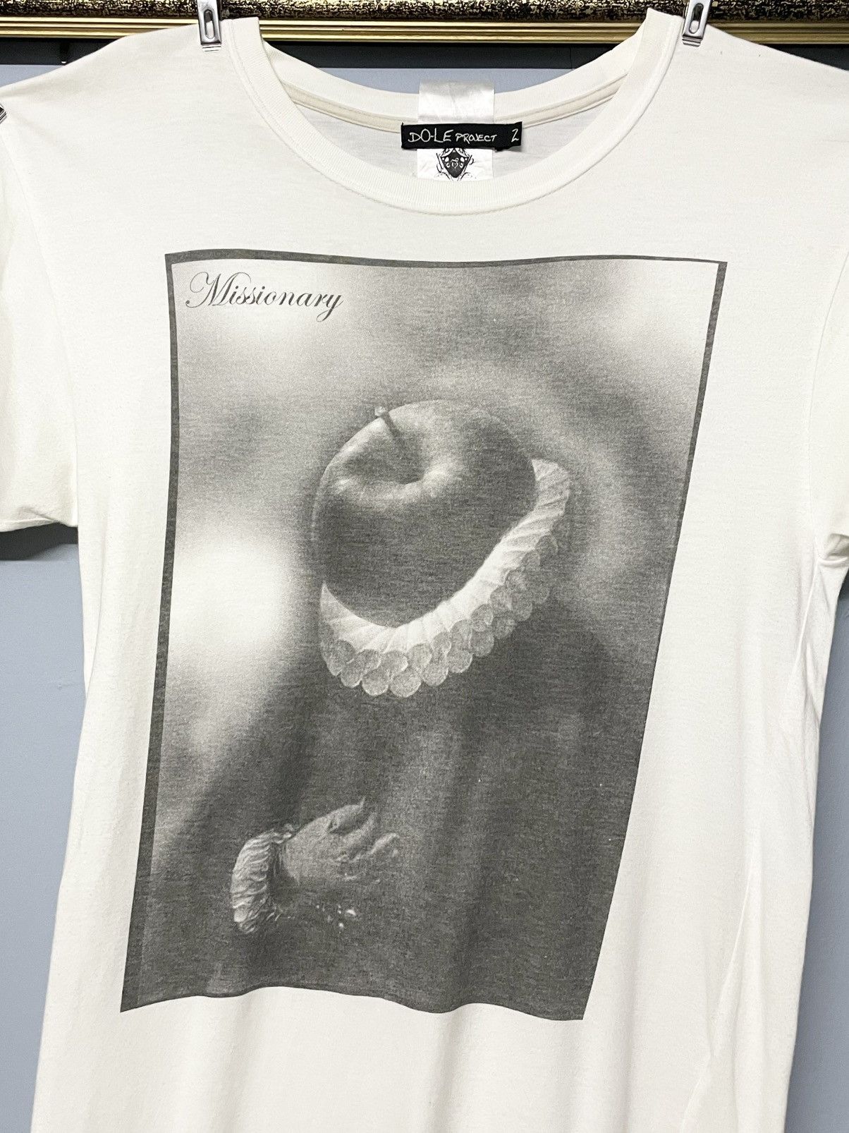 Japanese Brand Vintage 1990s Japan Designer Dole Project-Missionary Art Tee Size US S / EU 44-46 / 1 - 3 Thumbnail