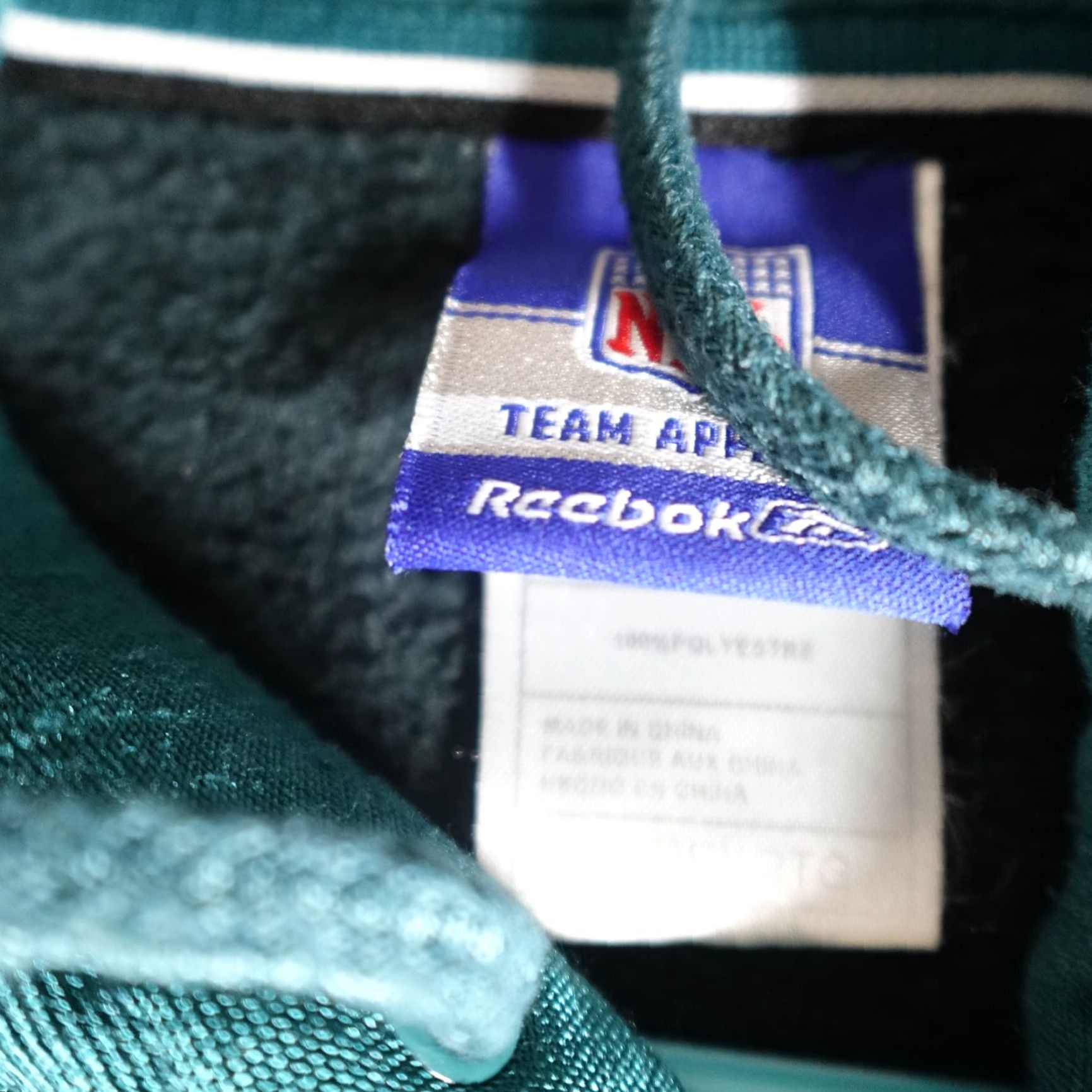 Reebok VINTAGE Reebok Philadelphia Eagles Hoodie 2XL Green Satin Embroidered Long Sleeve Mens Pullover Winter Fall Size US XXL / EU 58 / 5 - 5 Thumbnail