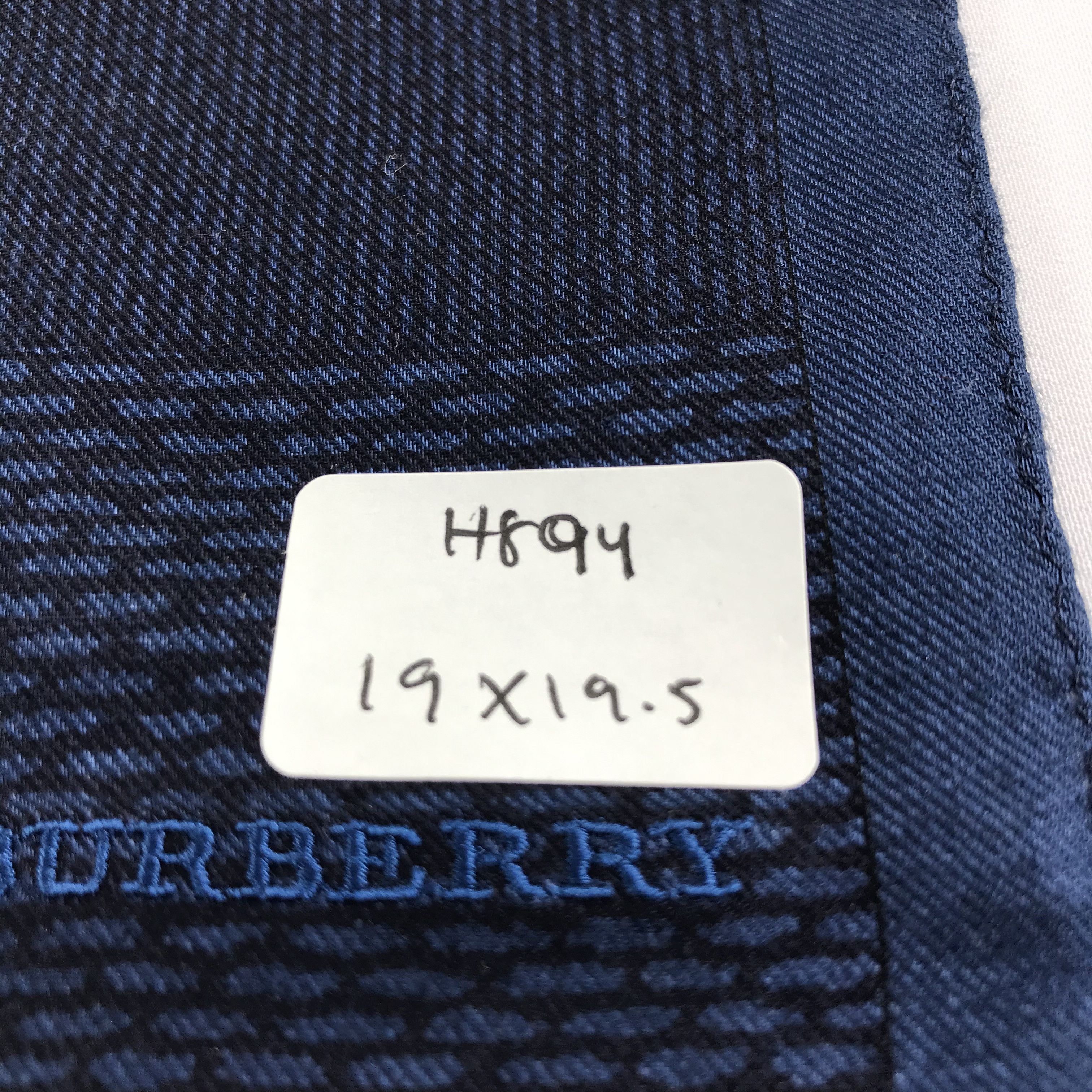 Burberry Burberry Handkerchief Neckerchief Bandana H894 Size ONE SIZE - 5 Thumbnail
