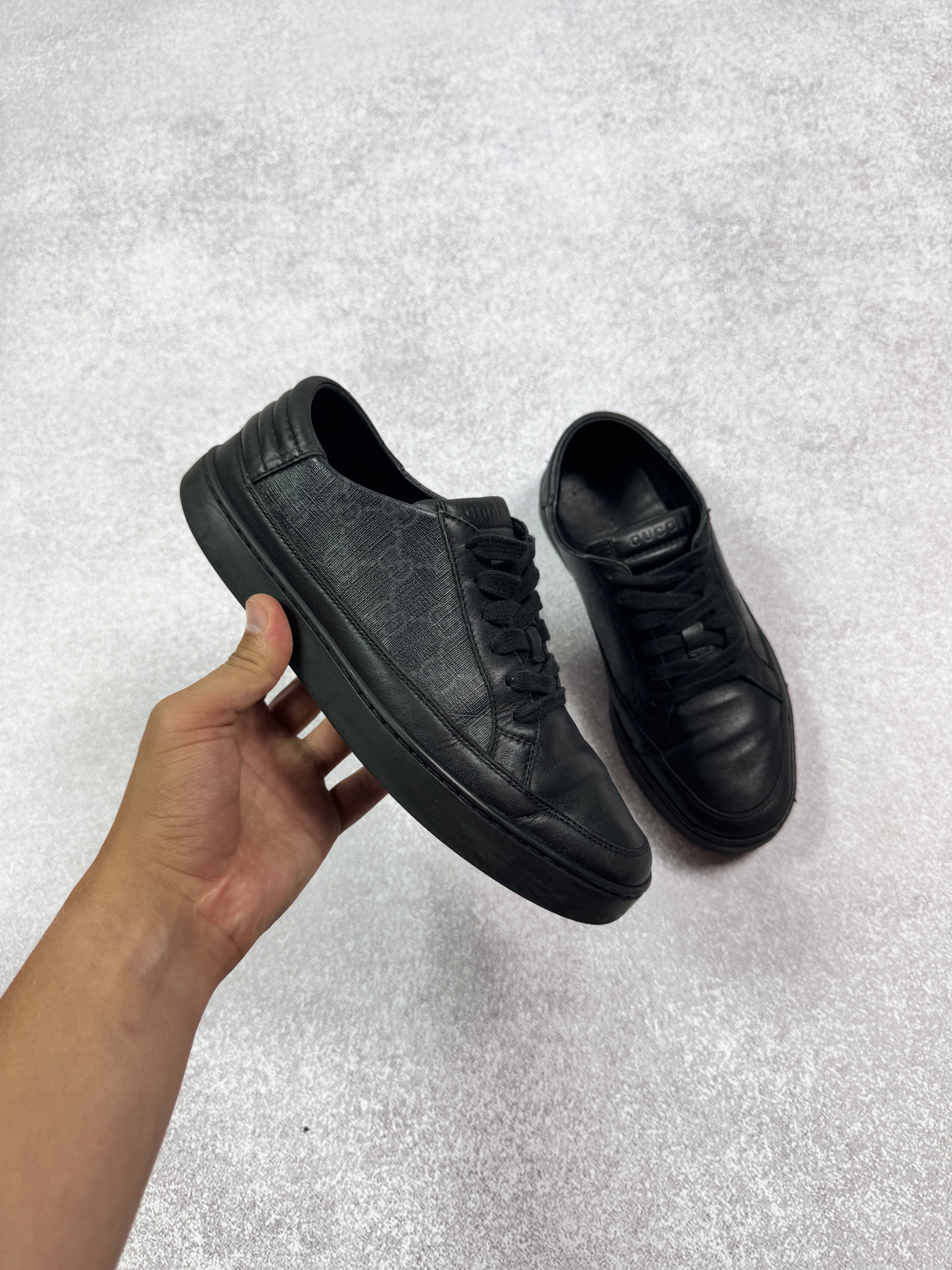 Men`s GUCCI GG SUPREME MONOGRAM LEATHER SNEAKERS 25.5 cm