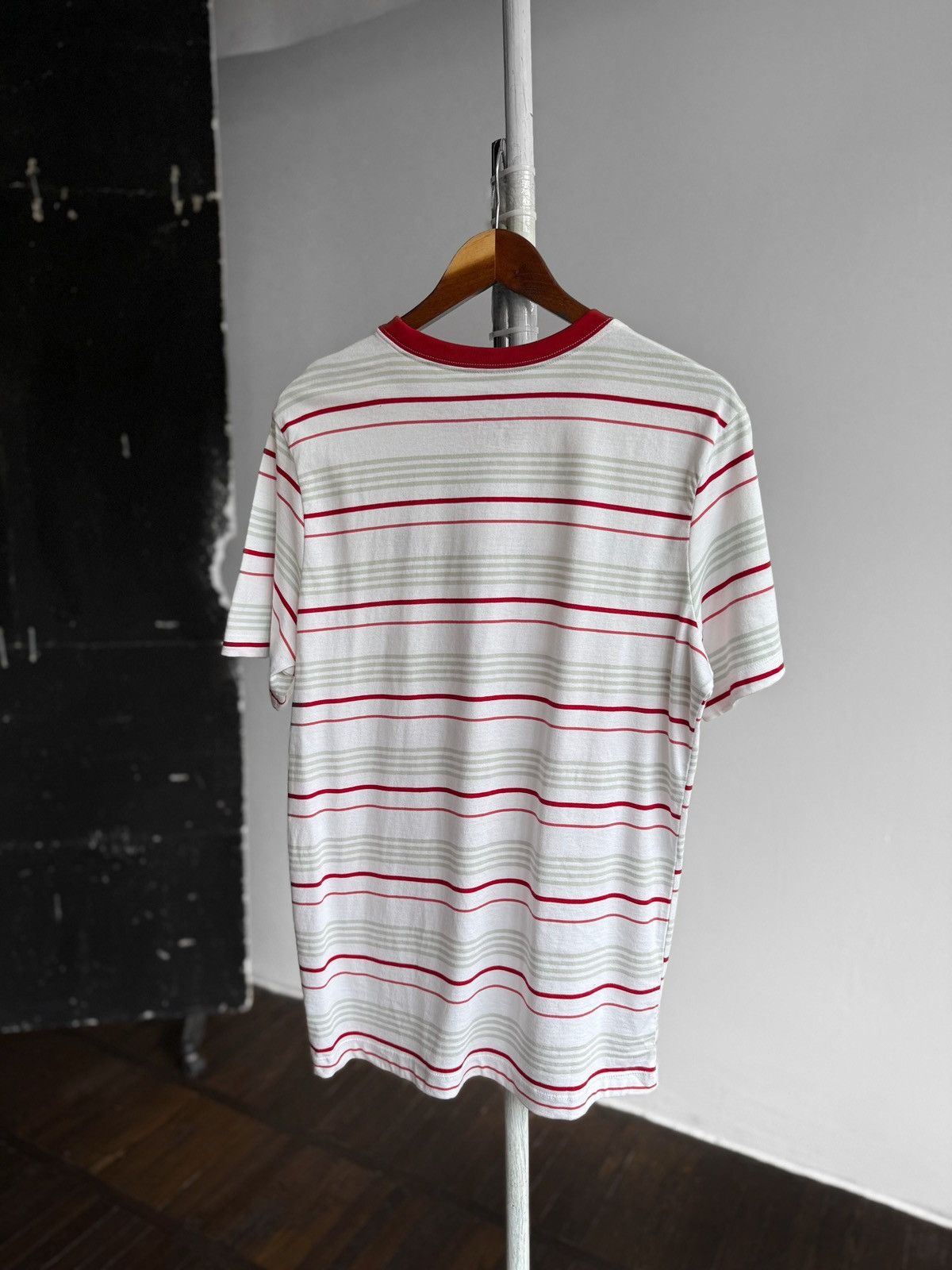 Nike Nike Mens Striped Short Sleeve Crew Neck T-Shirt Small Logo Size US M / EU 48-50 / 2 - 3 Thumbnail