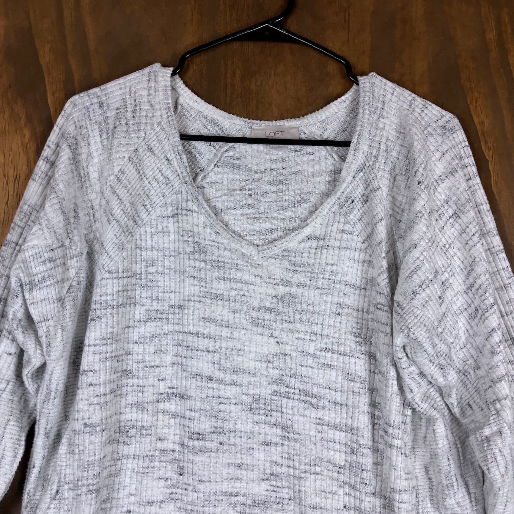 Loft LOFT Womens Sweater Gray V Neck Long Sleeve Pullover Casual Stretch Small Size S / US 4 / IT 40 - 2 Thumbnail