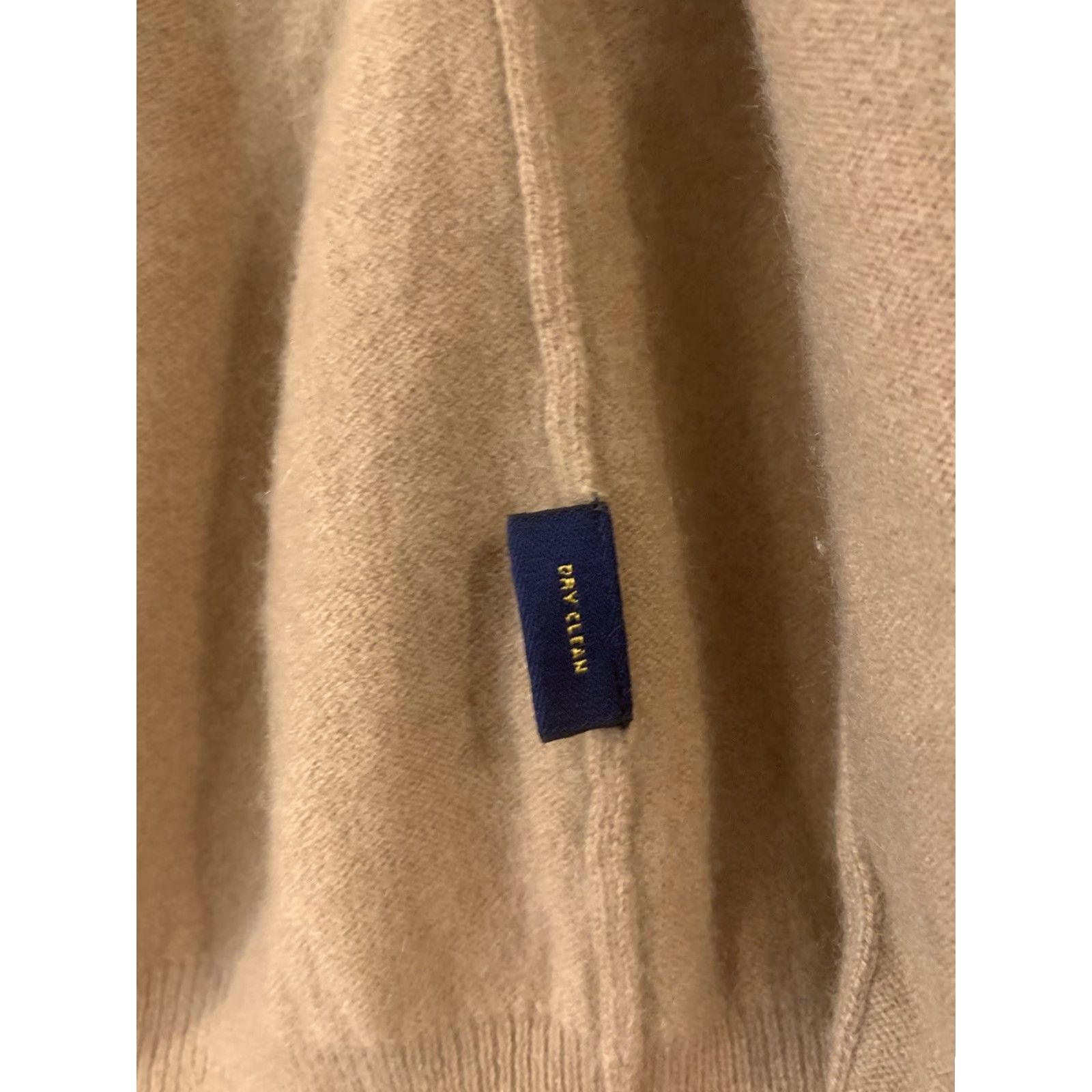 Ralph Lauren Rugby Ralph Lauren Cardigan Sweater XS Women 100% Cashmere Beige V-Neck Button Flawed Skein of Cashmere? Size XS / US 0-2 / IT 36-38 - 5 Thumbnail