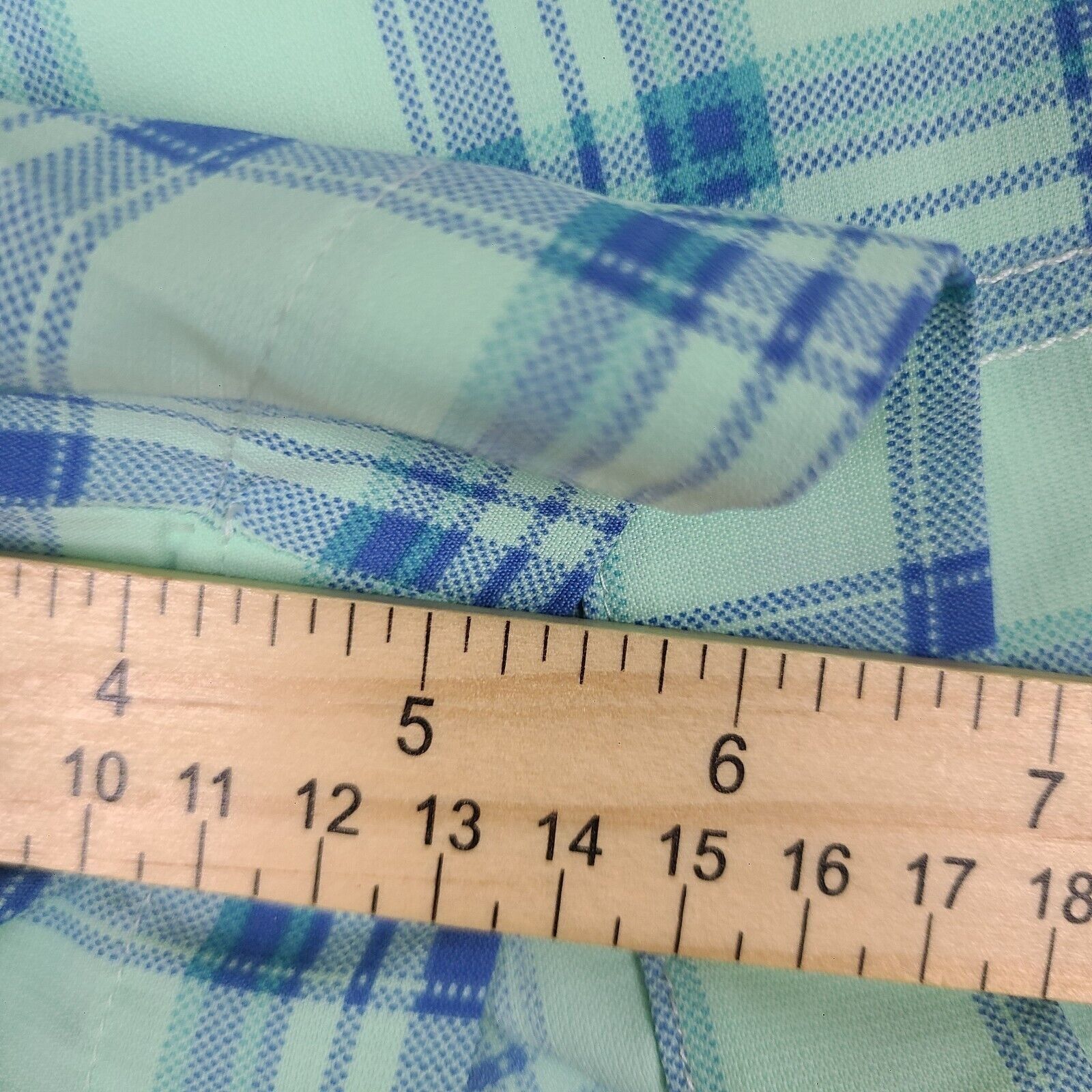 Columbia Columbia Omni Shade Nylon Blue/Green Plaid Hiking Shorts Wom Size 36" / US 14 / IT 50 - 9 Thumbnail