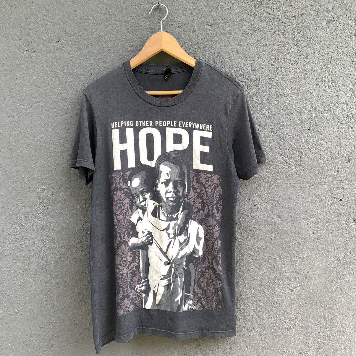 Obey Thrashed Faded Obey Awareness Streetwear Tee Size US M / EU 48-50 / 2 - 1 Thumbnail