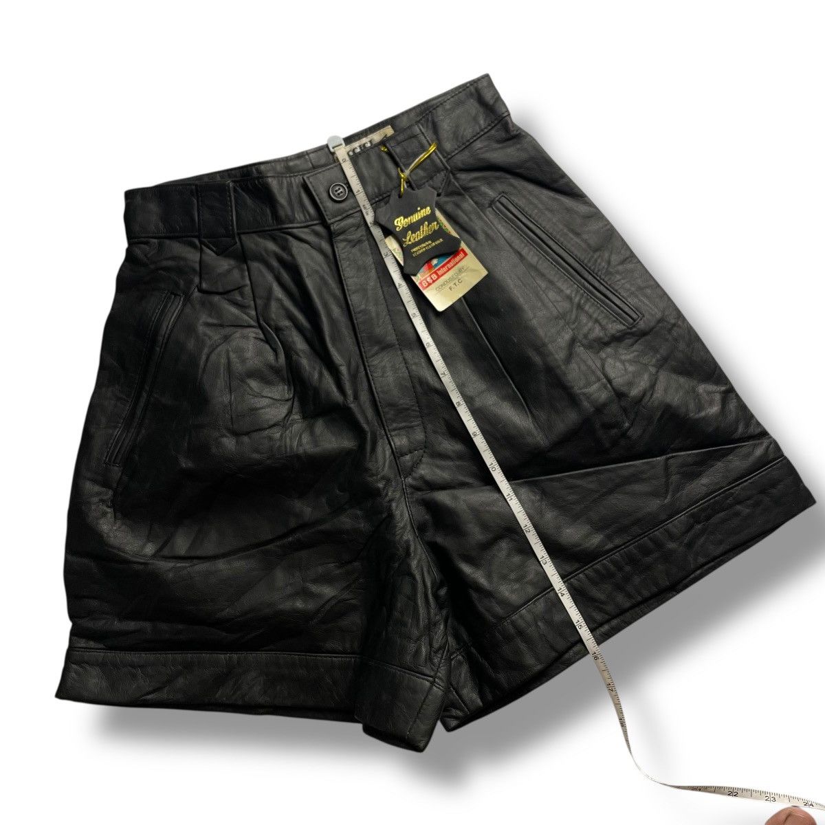 Genuine Leather BRAND NEW OLD STOCK COWHDE GENUINE LEATHER SHORTS Size 24" / US 00 / IT 34 - 3 Thumbnail