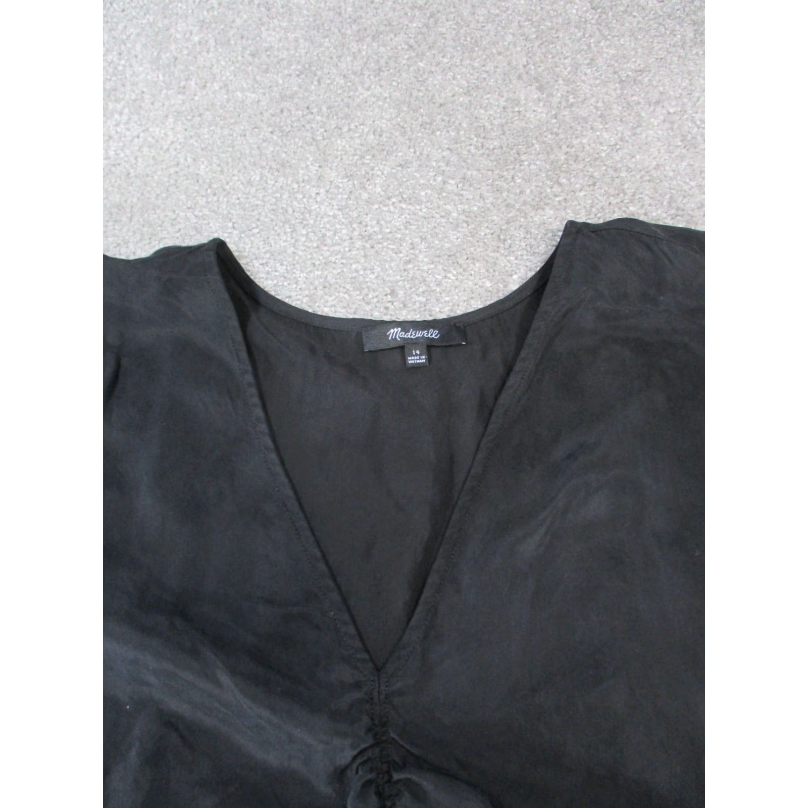 Madewell VINTAGE Madewell Shirt Women 14 Black Blouse V-Neck Long Sleeve Pullover Cupro Blouse Womens 14 Black Madewell Shirt Size XL / US 12-14 / IT 48-50 - 2 Thumbnail