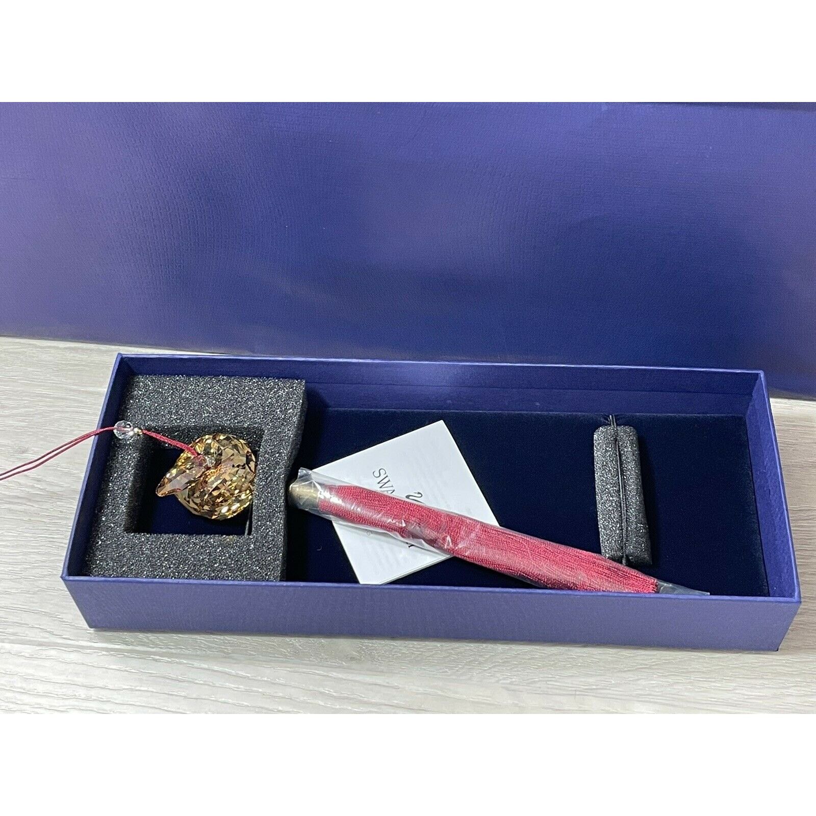 Swarovski Swarovski Crystal Figurines Apple Ornament Tassel Size ONE SIZE - 3 Thumbnail