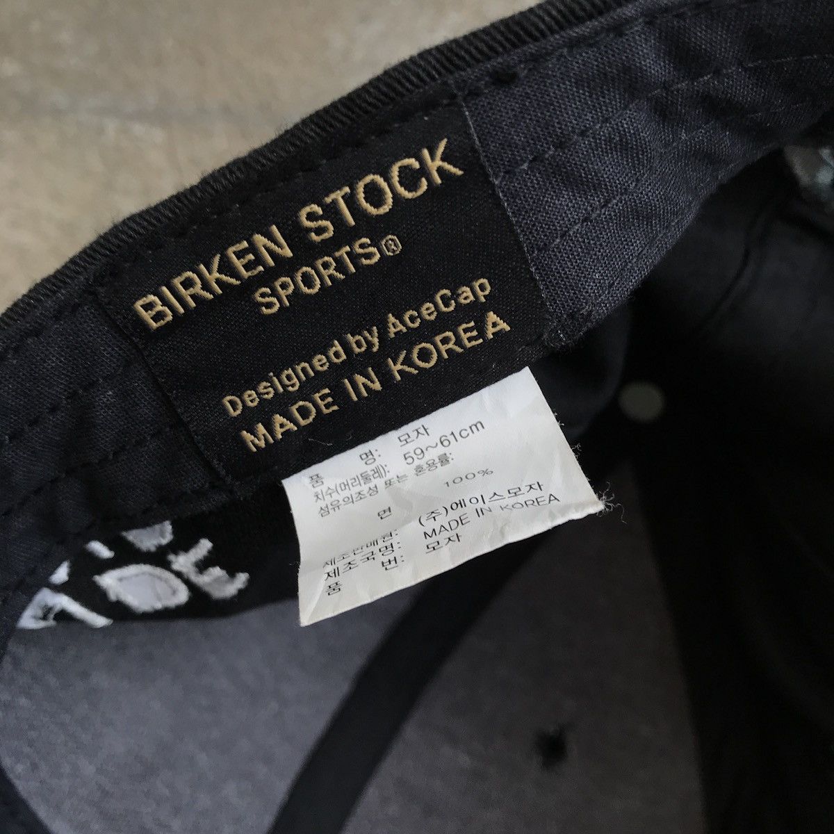 Birkenstock Hide n sick by brikenstock. Size ONE SIZE - 13 Thumbnail