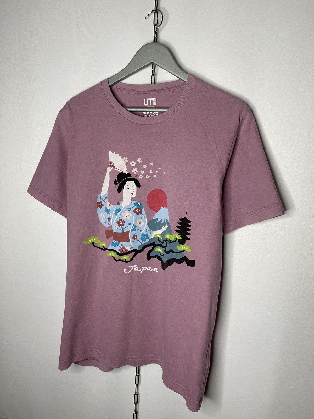 Band Tees × Japanese Brand × Uniqlo 🔥Uniqlo Nippon Omiyage Japan T-Shirt Short Sleeve 🌸 Size US L / EU 52-54 / 3 - 2 Thumbnail