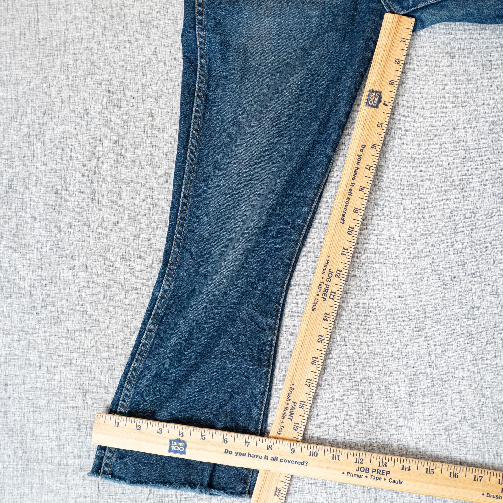 KHAITE Khaite Benny Cropped Flare Raw Denim Jeans size 26 Size 26" / US 2 / IT 38 - 13 Thumbnail
