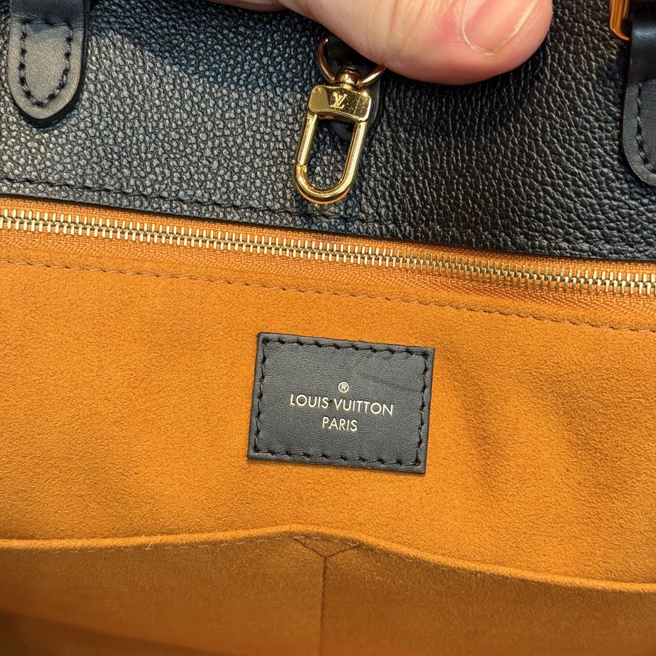 Louis Vuitton Louis Vuitton OnTheGo GM Black Empreinte Giant Tote Bag Size ONE SIZE - 15 Thumbnail