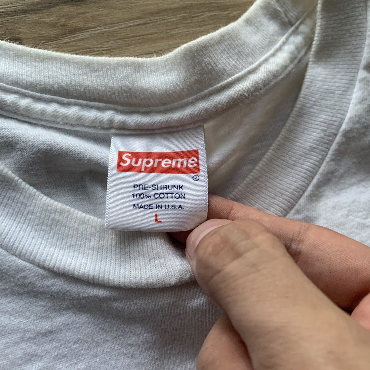 Supreme Supreme “Who the fuck is Supreme” T-Shirt Size US L / EU 52-54 / 3 - 4 Thumbnail