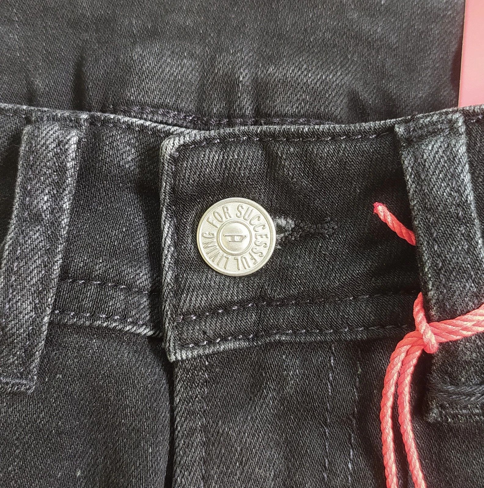 Diesel Diesel 1979 SLEENKER L.30 MENS JEANS T/9932 Size US 28 / EU 44 - 3 Thumbnail