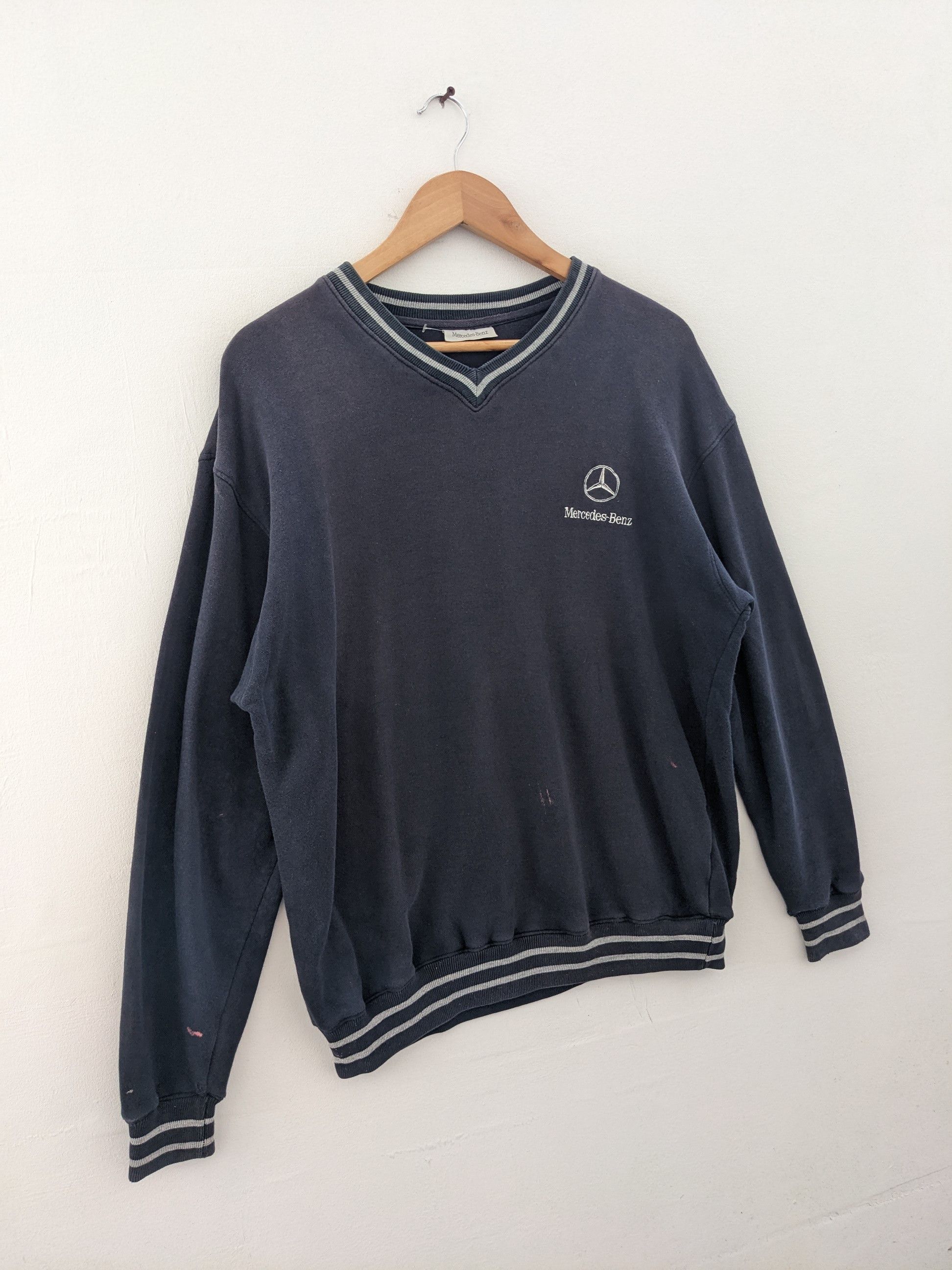 Mercedes-Benz × Vintage Vintage Mercedes Benz Sweatshirt V Neck Faded Size US M / EU 48-50 / 2 - 3 Thumbnail