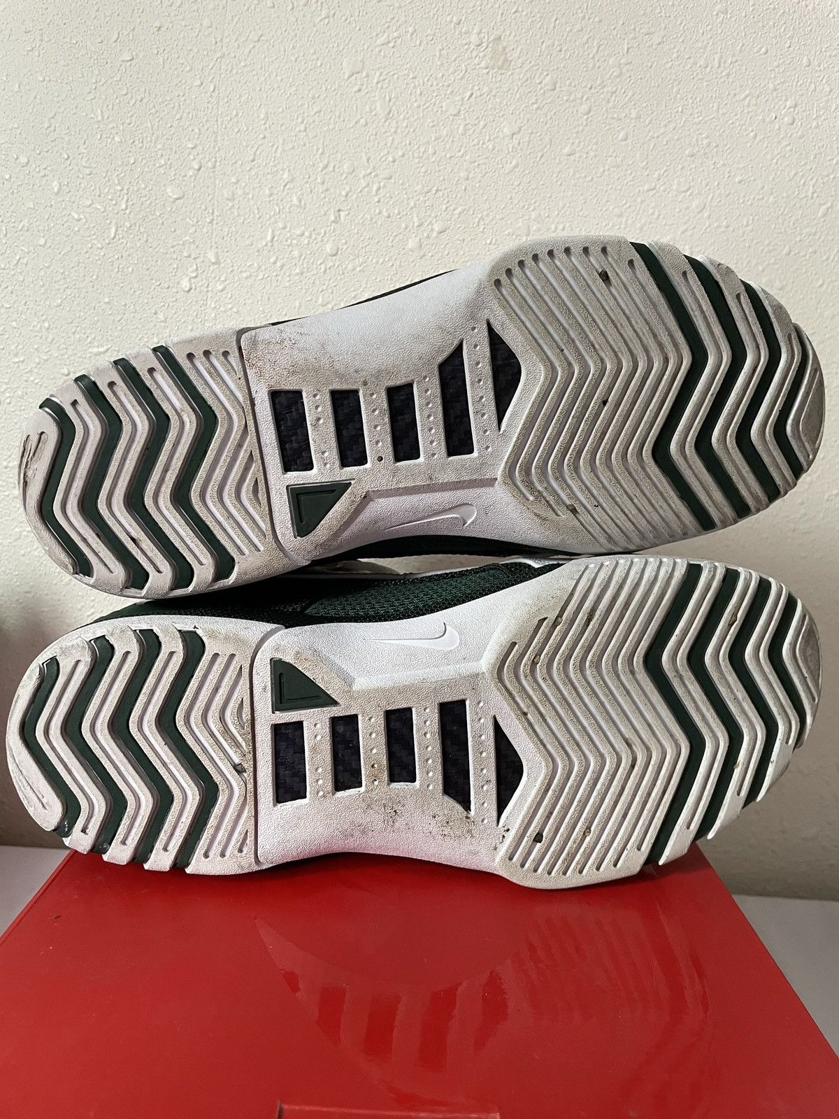 Nike Nike Air Zoom Generation Retro QS SVSM Lebron James 10.5 Size US 10.5 / EU 43-44 - 15 Thumbnail