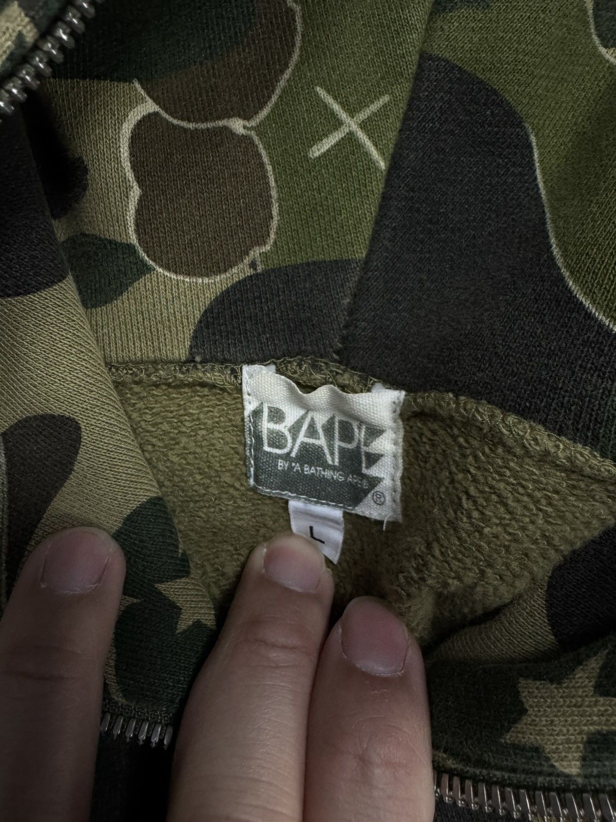 Bape Bape x Kaws rare collab green camo hoodie Size US L / EU 52-54 / 3 - 3 Thumbnail