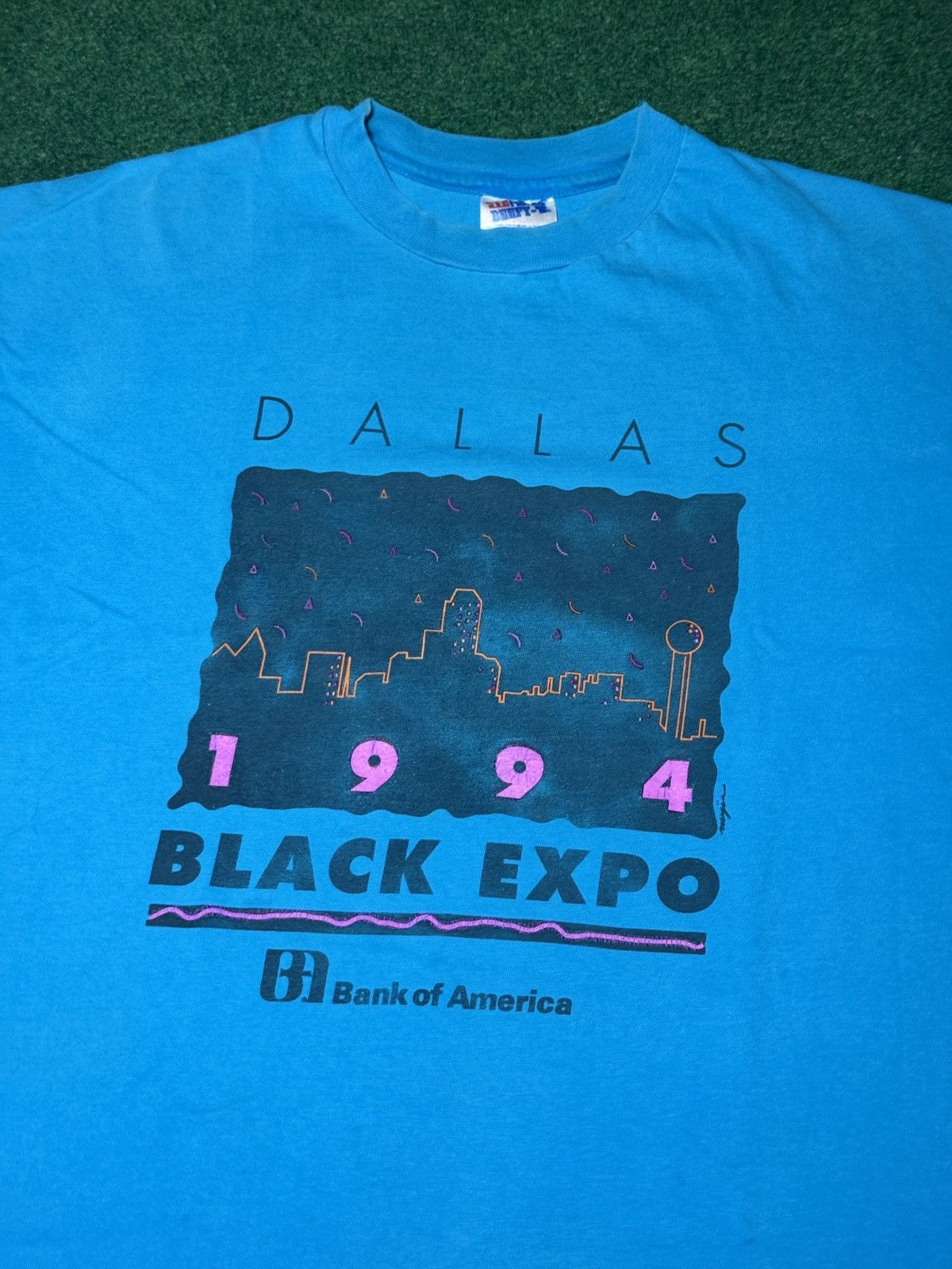 Hanes × Vintage Vtg 90s Dallas Black Expo Bank Of America Hip Hop T Shirt Size US XL / EU 56 / 4 - 2 Thumbnail
