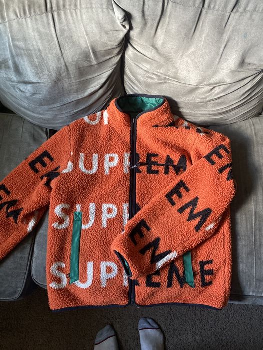 Supreme reversible best sale logo fleece