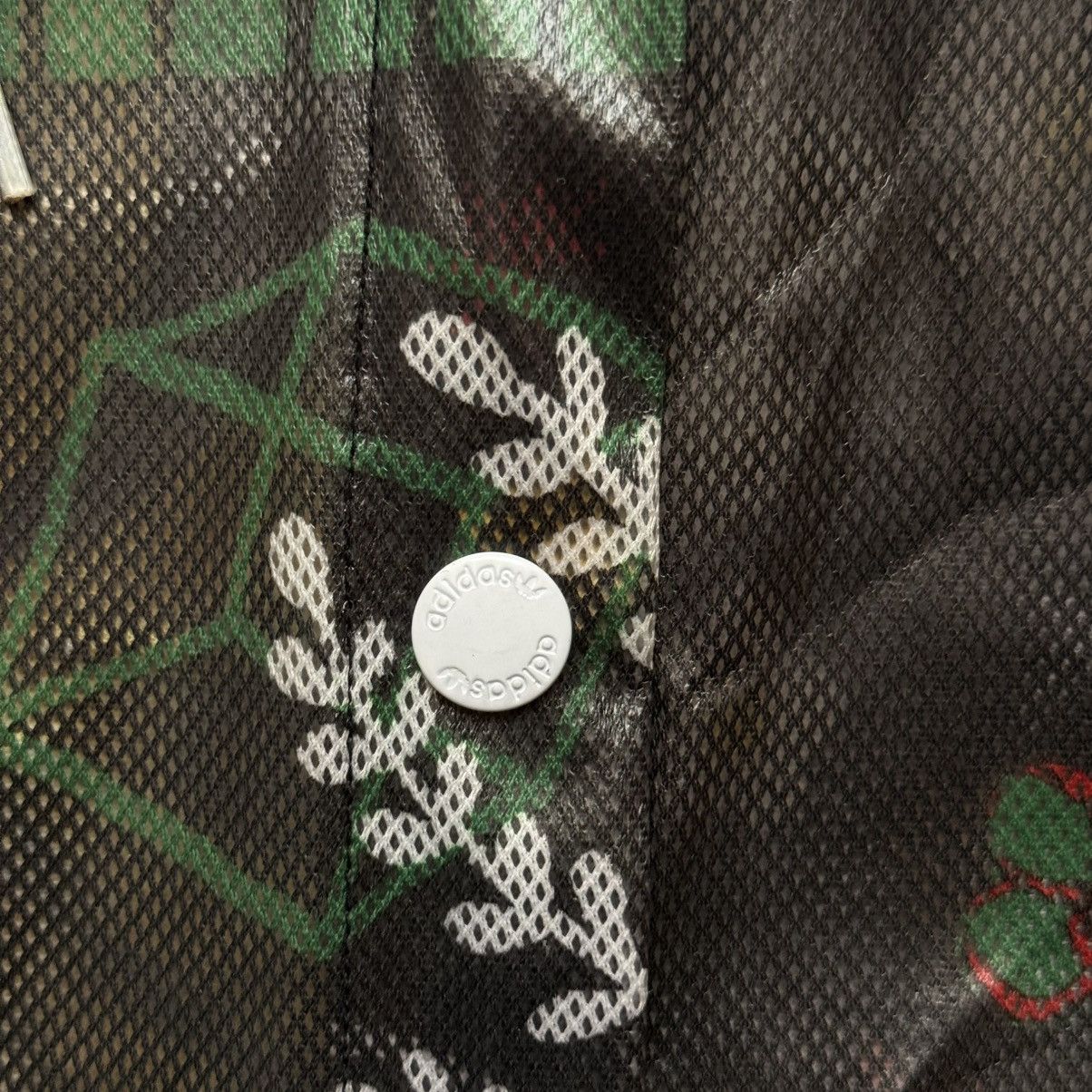 Adidas Adidas X Pharrell Williams Artist Poncho Jacket Size ONE SIZE - 4 Thumbnail