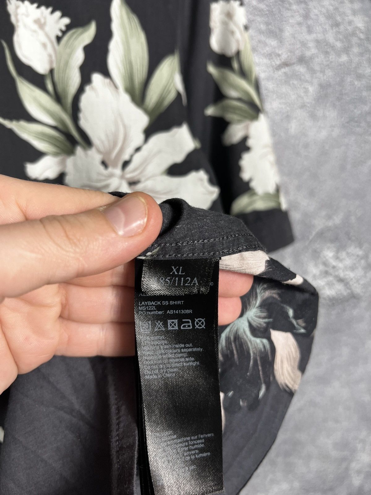 Allsaints Allsaints All Over Floral Print Hawaii Shirt Size Xl Size US XL / EU 56 / 4 - 7 Thumbnail