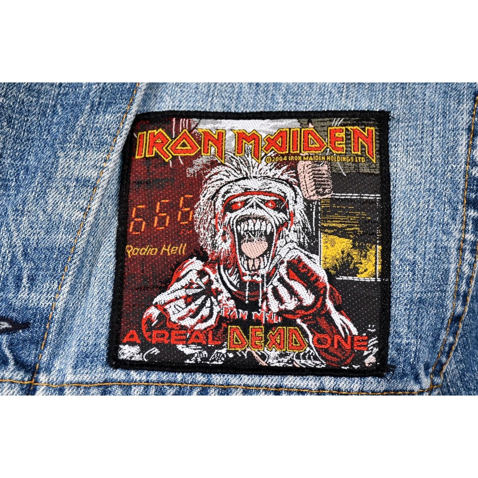 Vintage VINTAGE Iron Maiden JACKET Denim Jacket Men M Blue 2004 Patches Very Good Band Shirt Mens Size US 31 - 7 Thumbnail