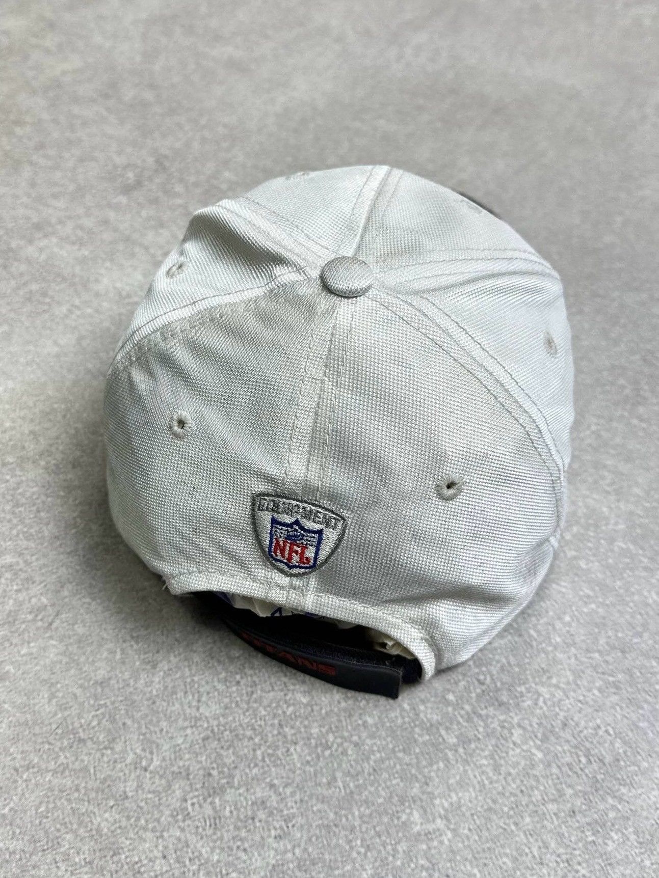 Vintage Vintage NFL Titans Reebok Archival Cap Size ONE SIZE - 5 Thumbnail