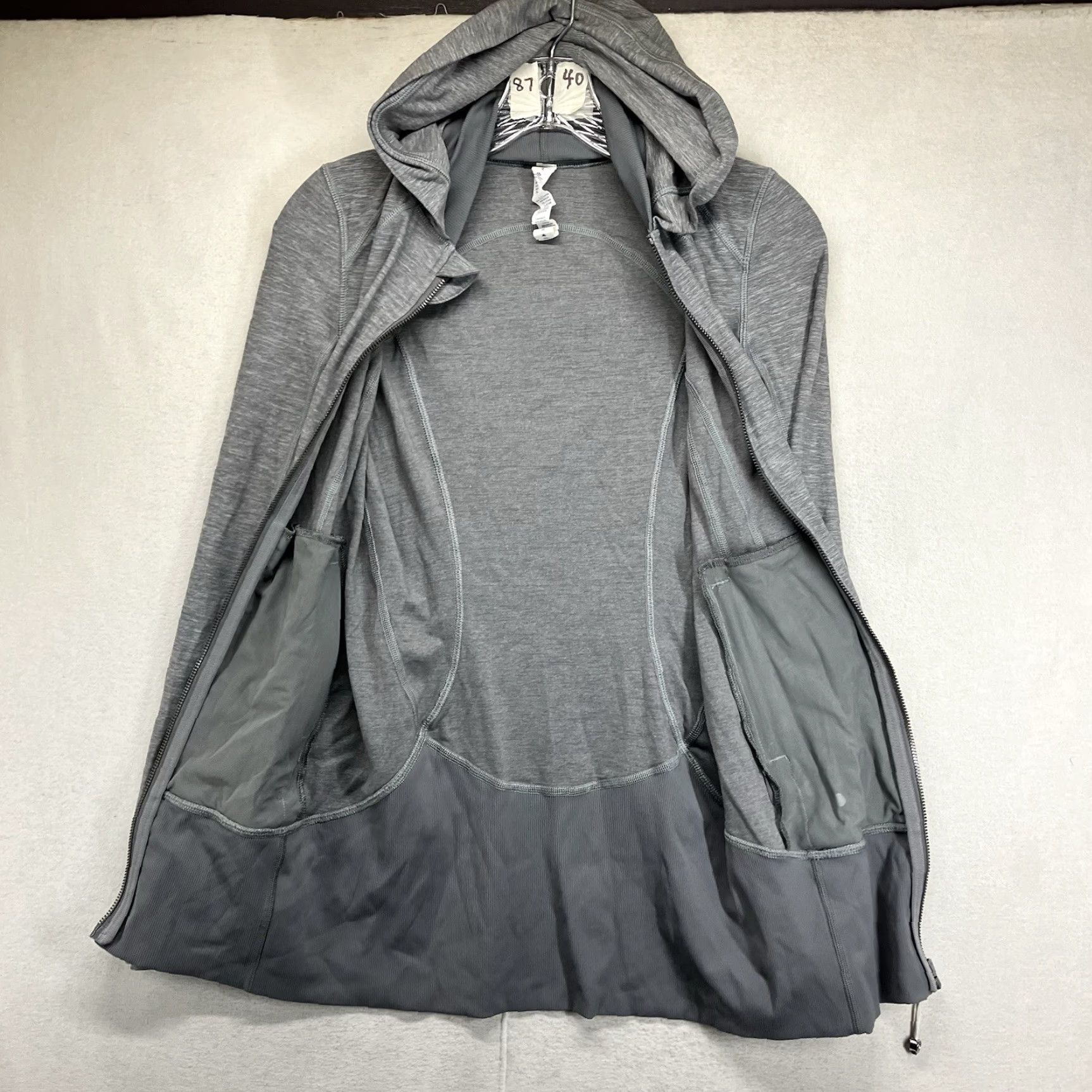 Lululemon Lululemon Women's Jacket 4 Lightweight Full Zip Hoodie Yoga Casual Sport Gray Slim Fit Size S / US 4 / IT 40 - 2 Thumbnail