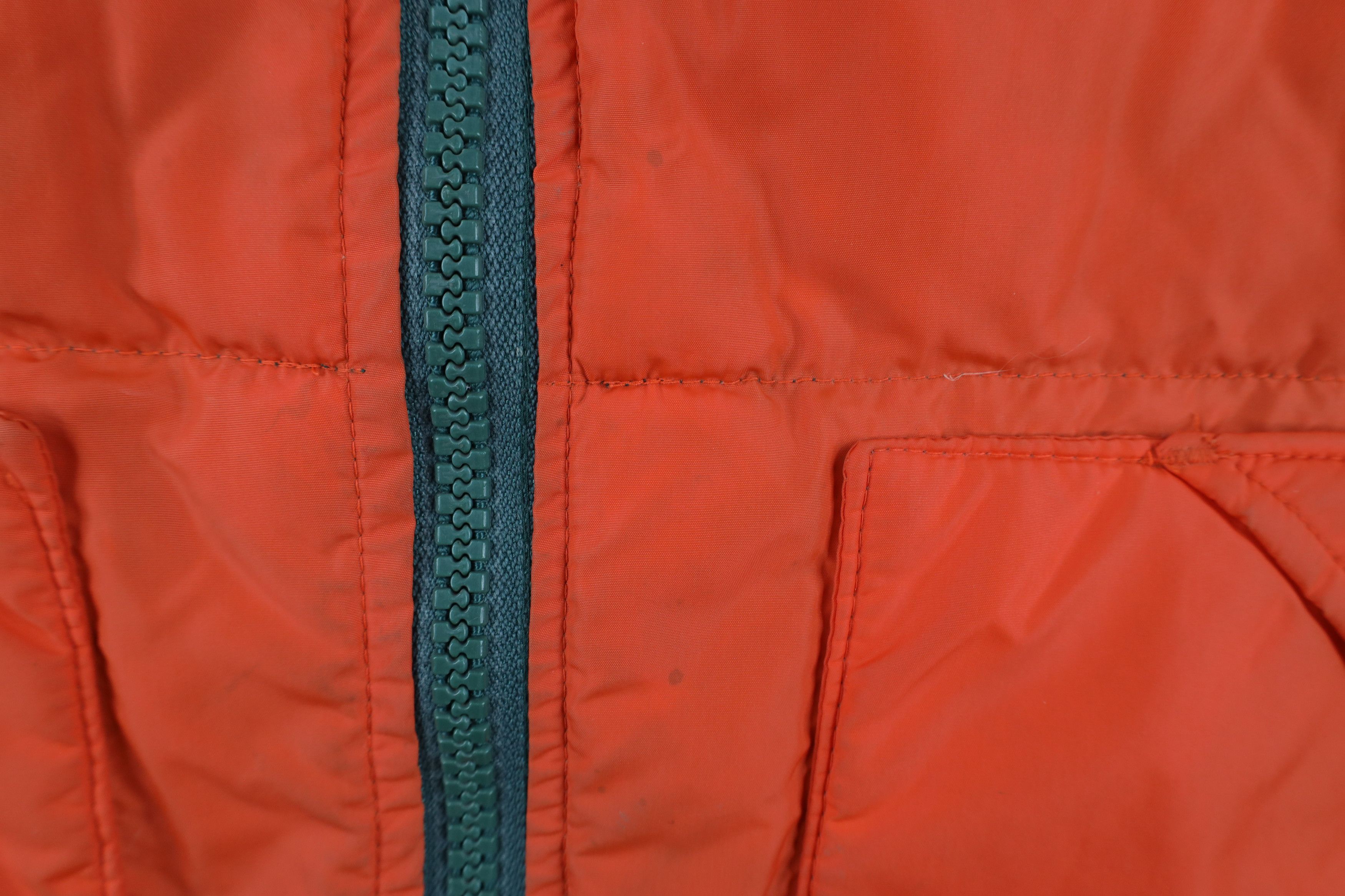 Vintage Vintage 70s Streetwear Reversible Down Puffer Vest Jacket Size US M / EU 48-50 / 2 - 15 Thumbnail