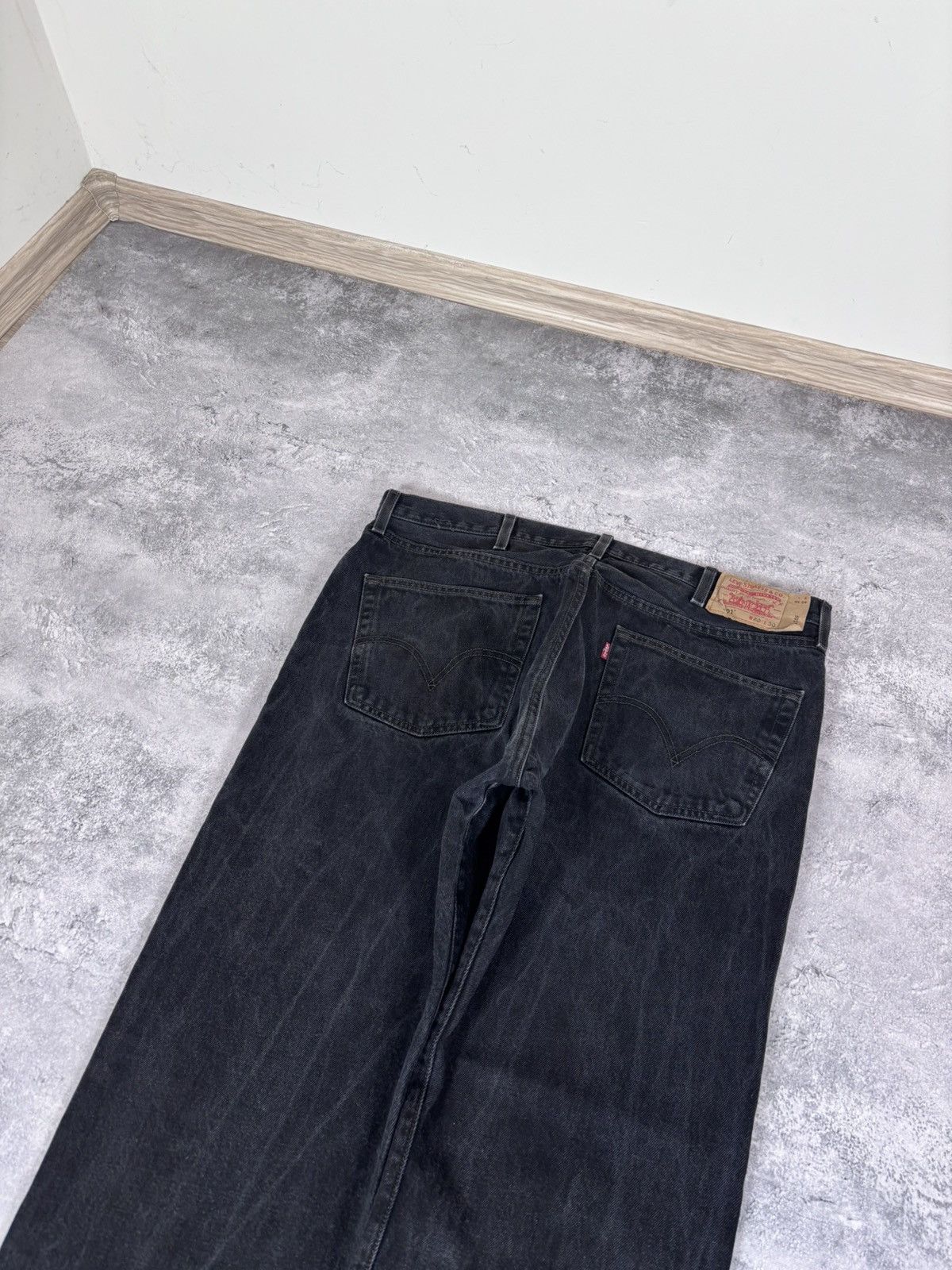 Levi's Vintage Levi’s 501 Paper Tag Black Baggy Denim Baggy Jeans Size US 40 / EU 56 - 5 Thumbnail